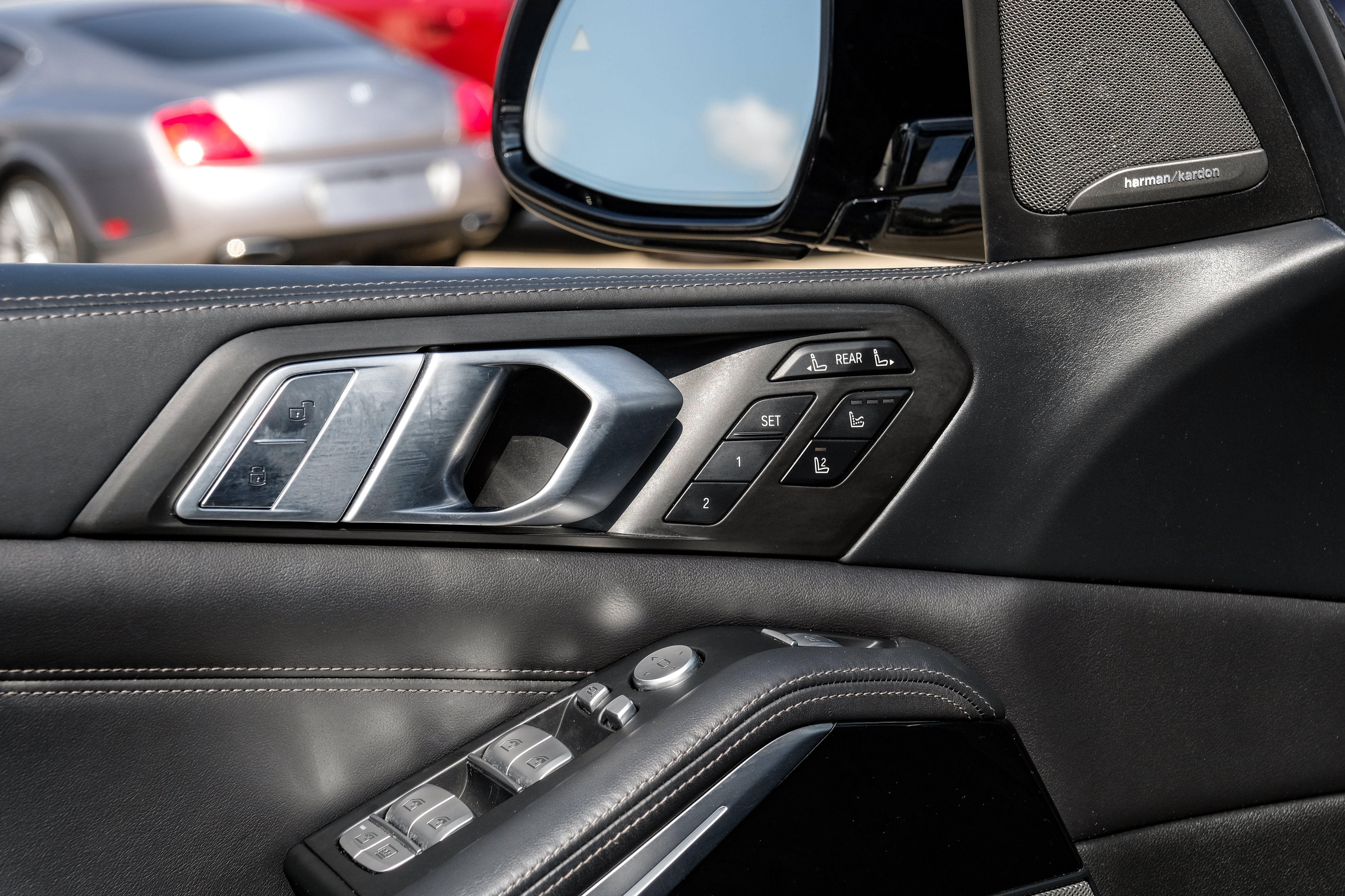 2020 BMW X7 M50i