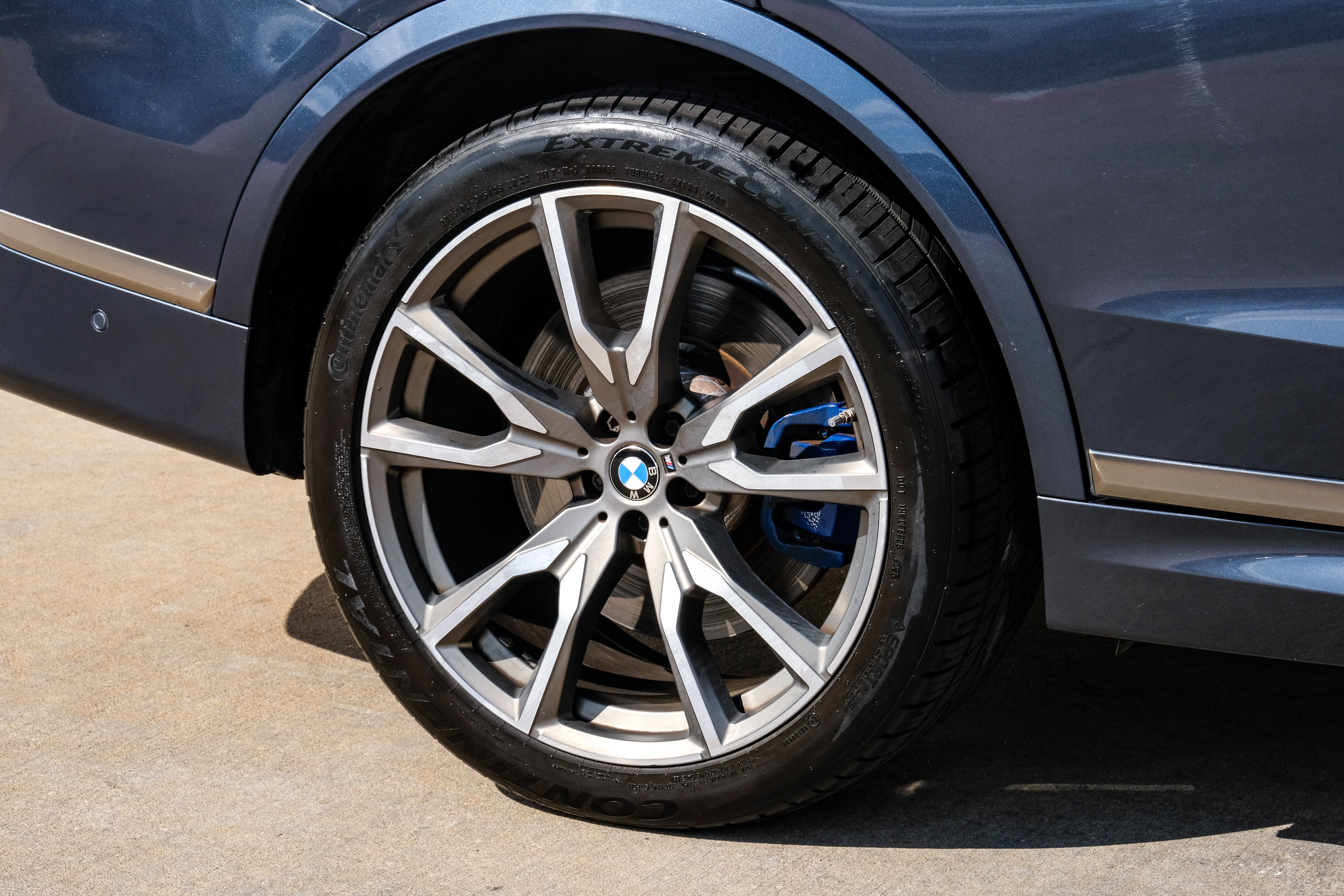 2020 BMW X7 M50i