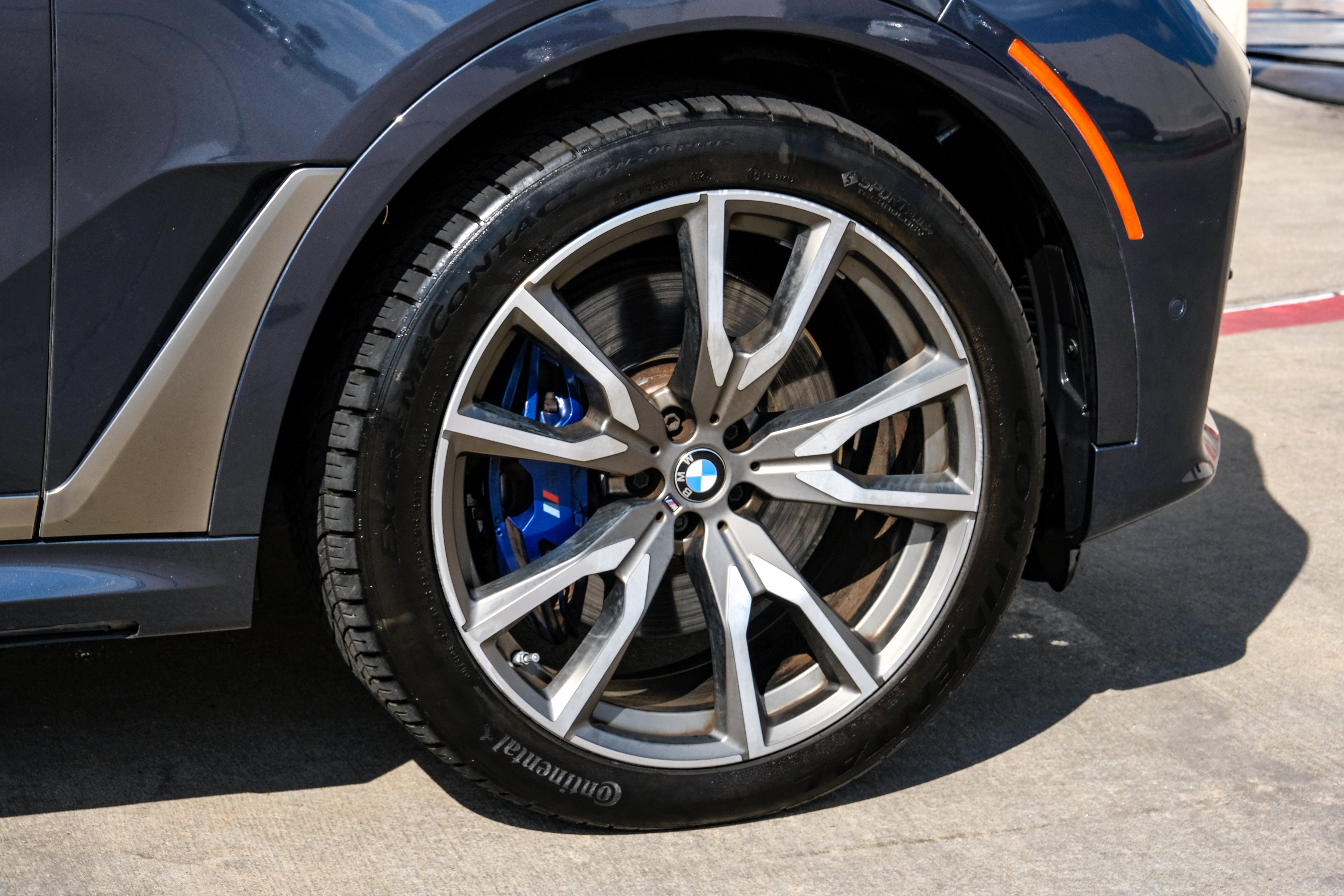 2020 BMW X7 M50i