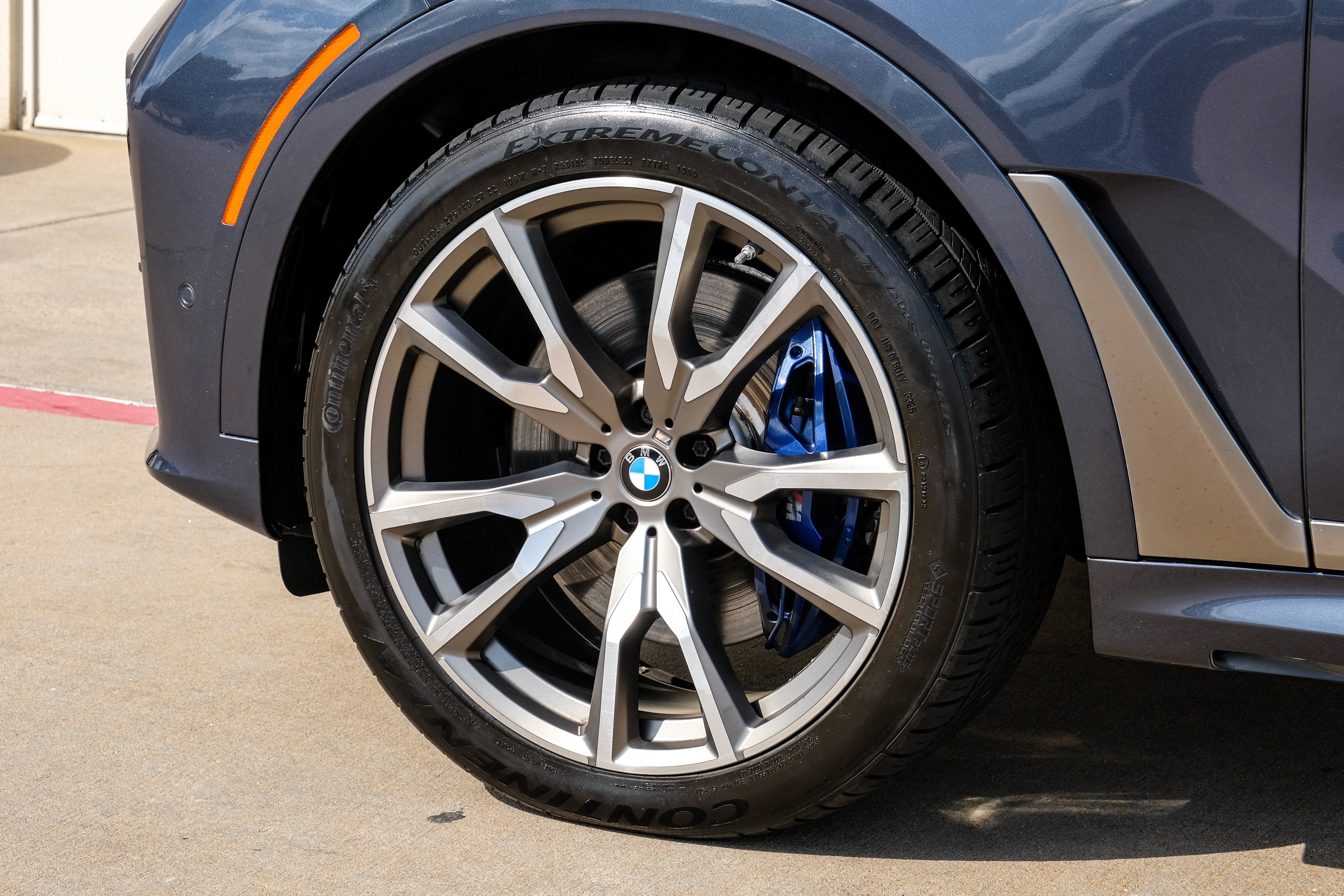 2020 BMW X7 M50i