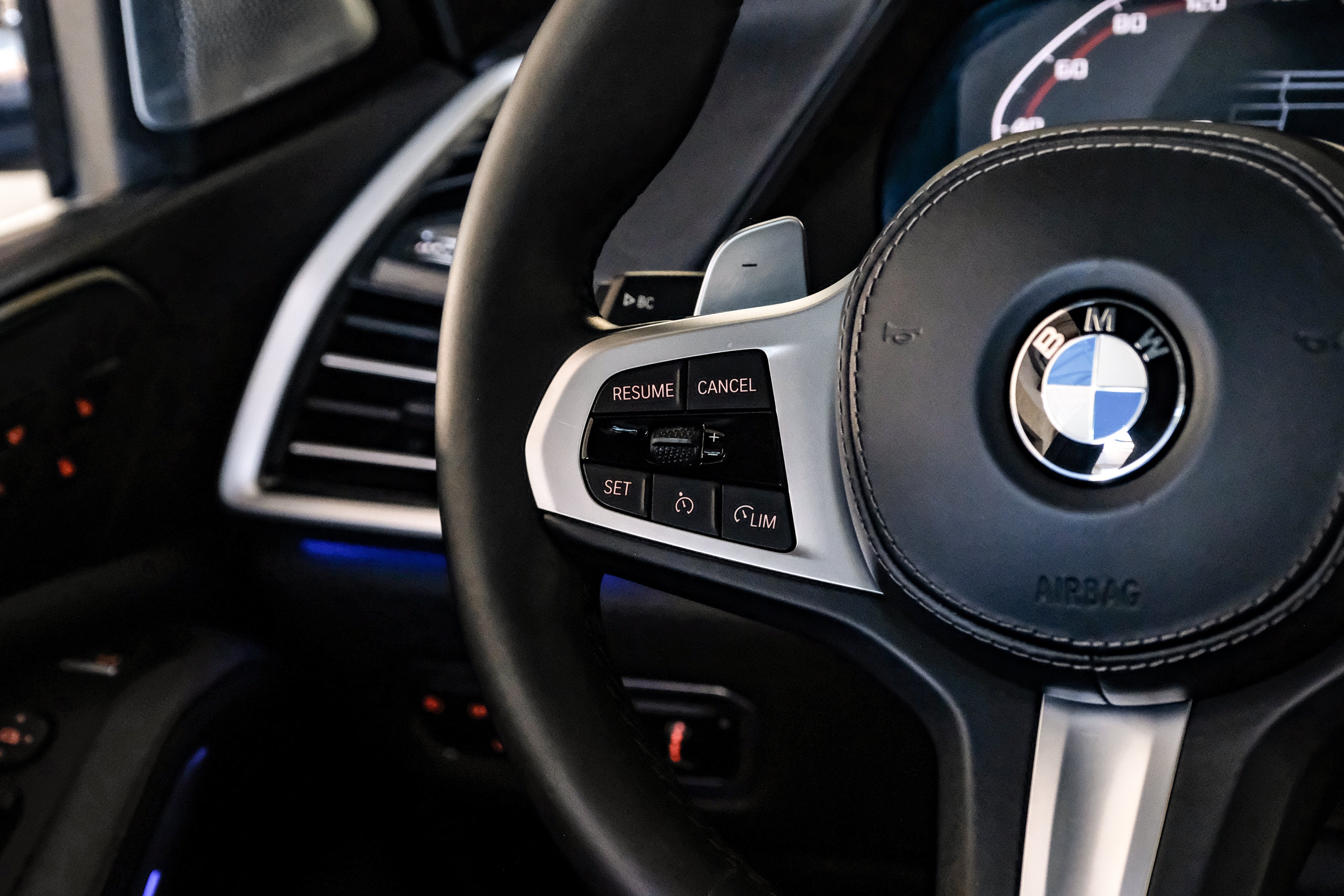 2020 BMW X5 M50i