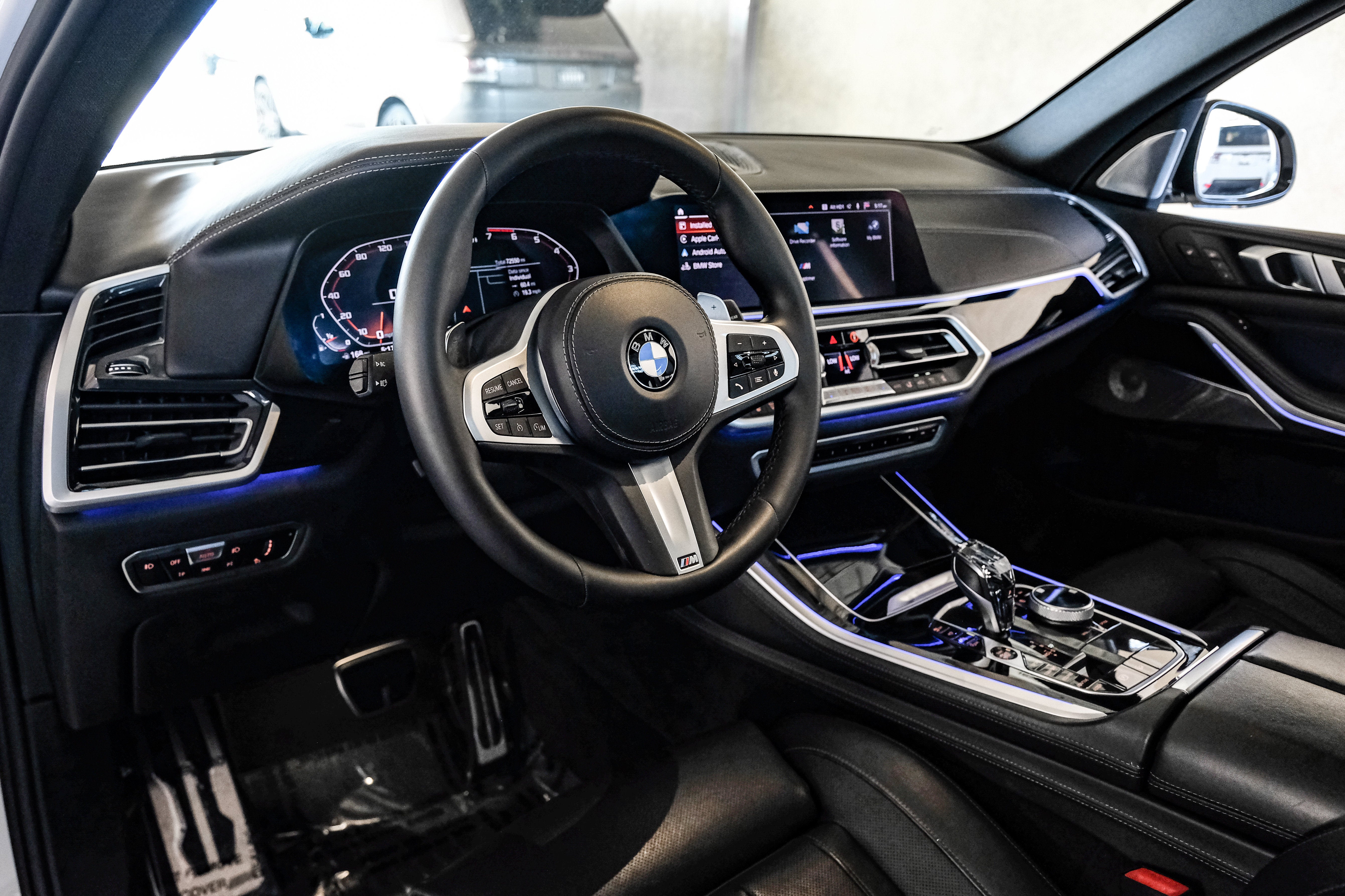 2020 BMW X5 M50i