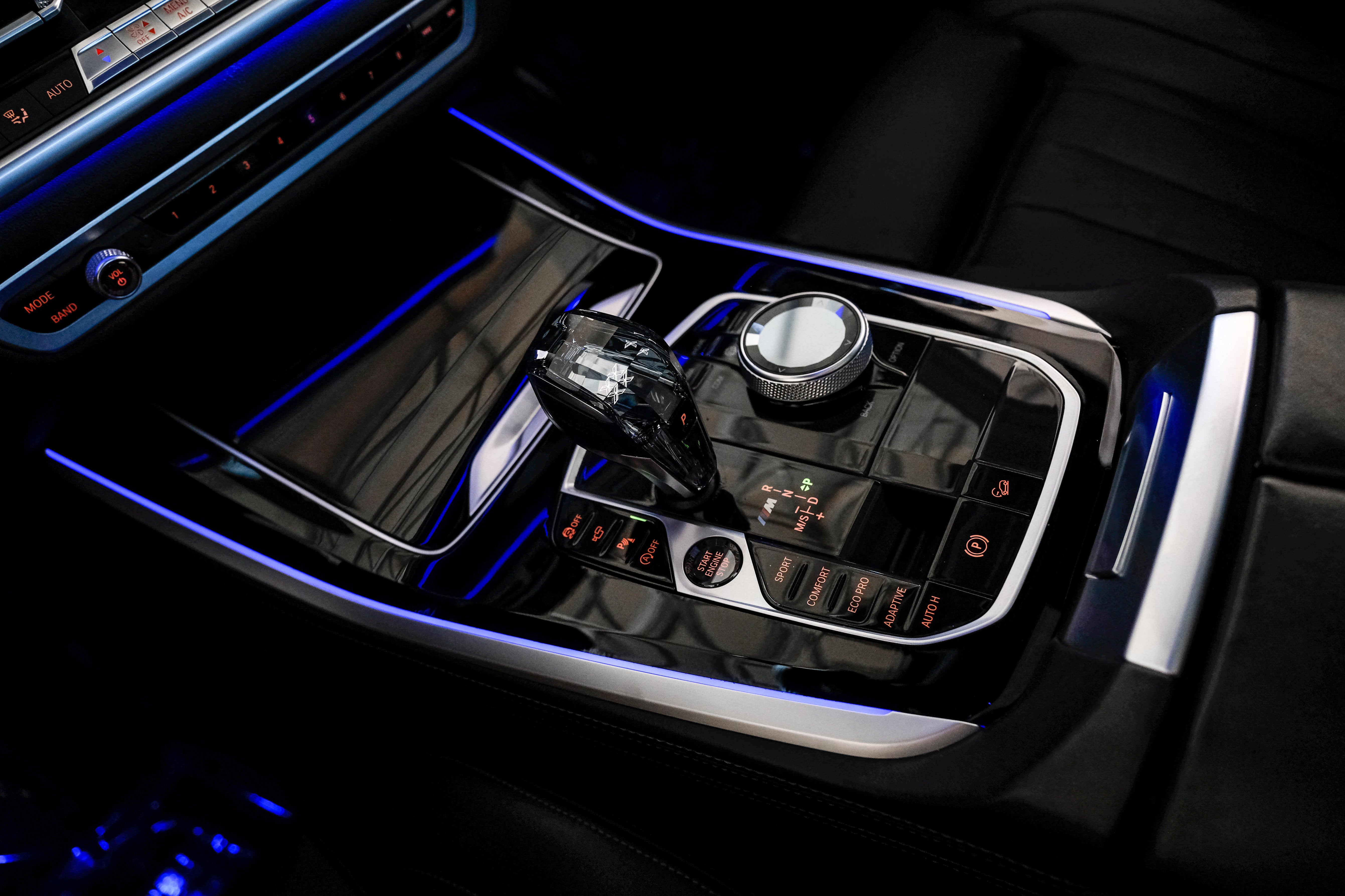 2020 BMW X5 M50i