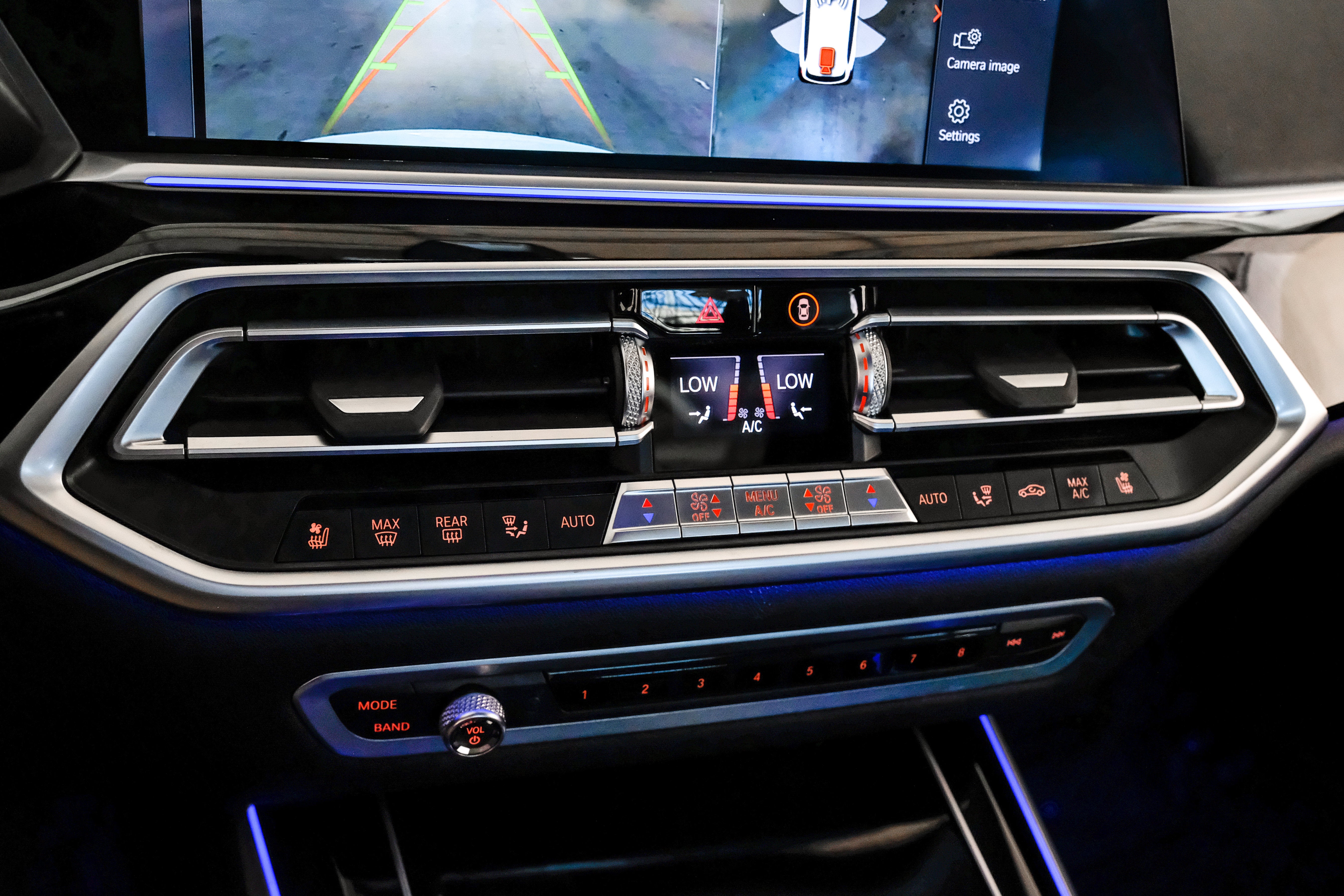 2020 BMW X5 M50i