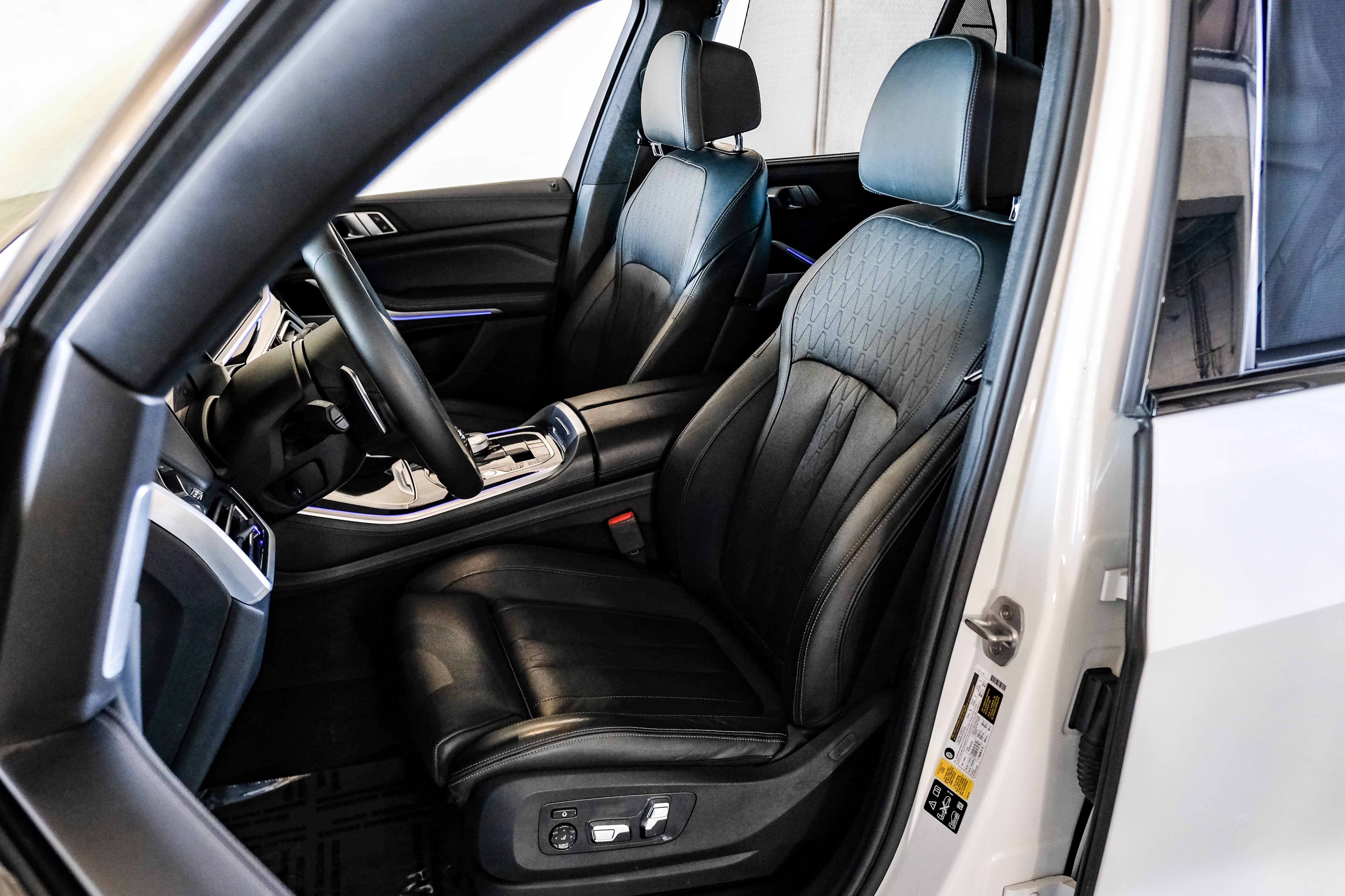 2020 BMW X5 M50i