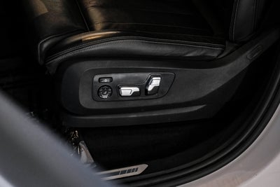 2020 BMW X5 M50i