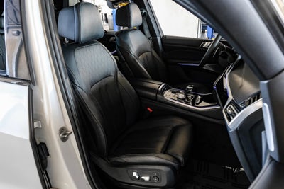 2020 BMW X5 M50i