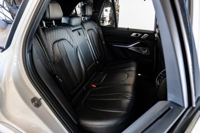 2020 BMW X5 M50i