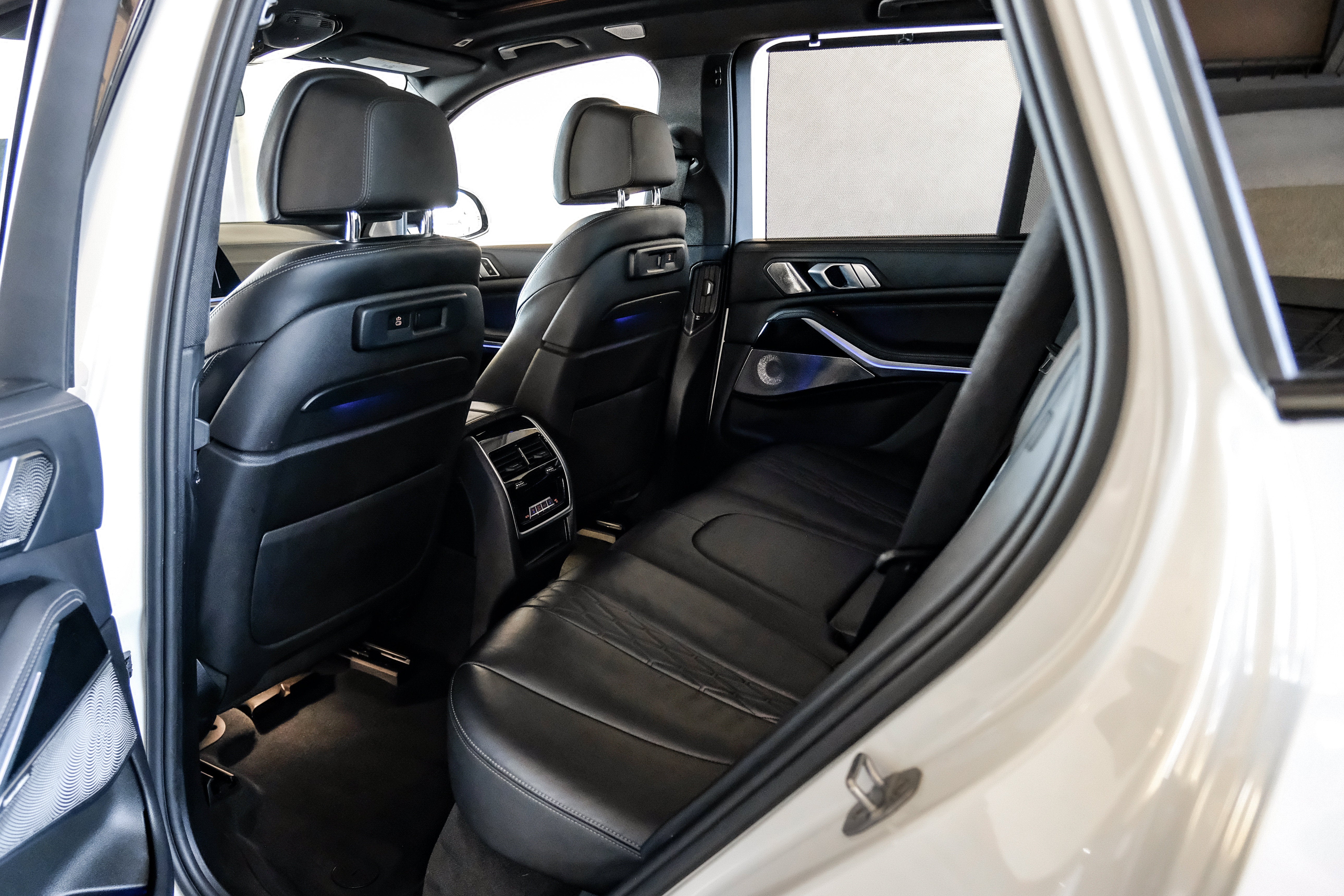 2020 BMW X5 M50i