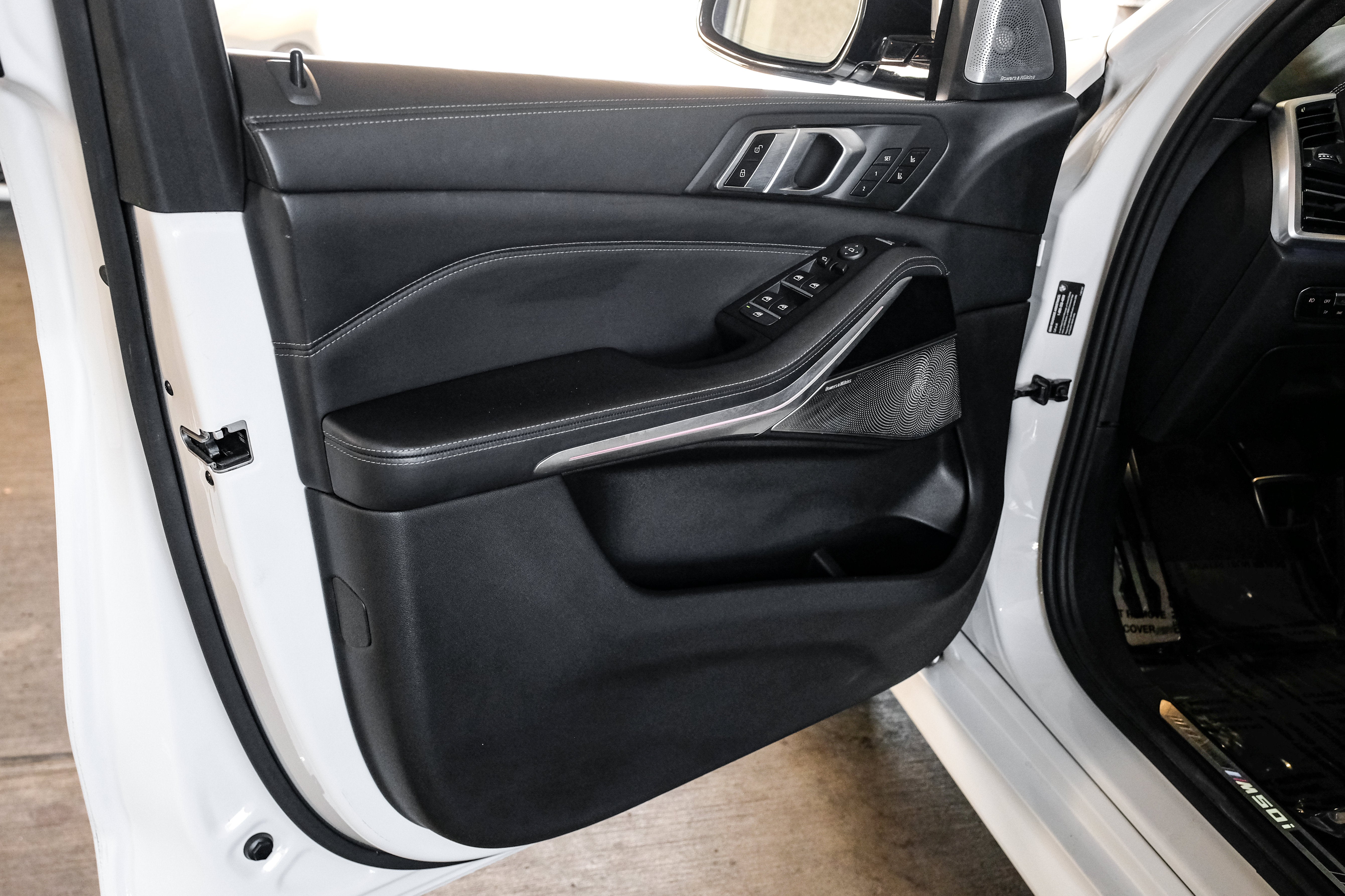 2020 BMW X5 M50i