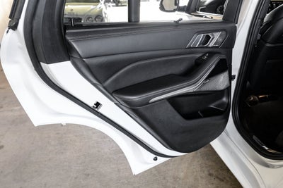 2020 BMW X5 M50i