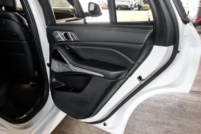 2020 BMW X5 M50i