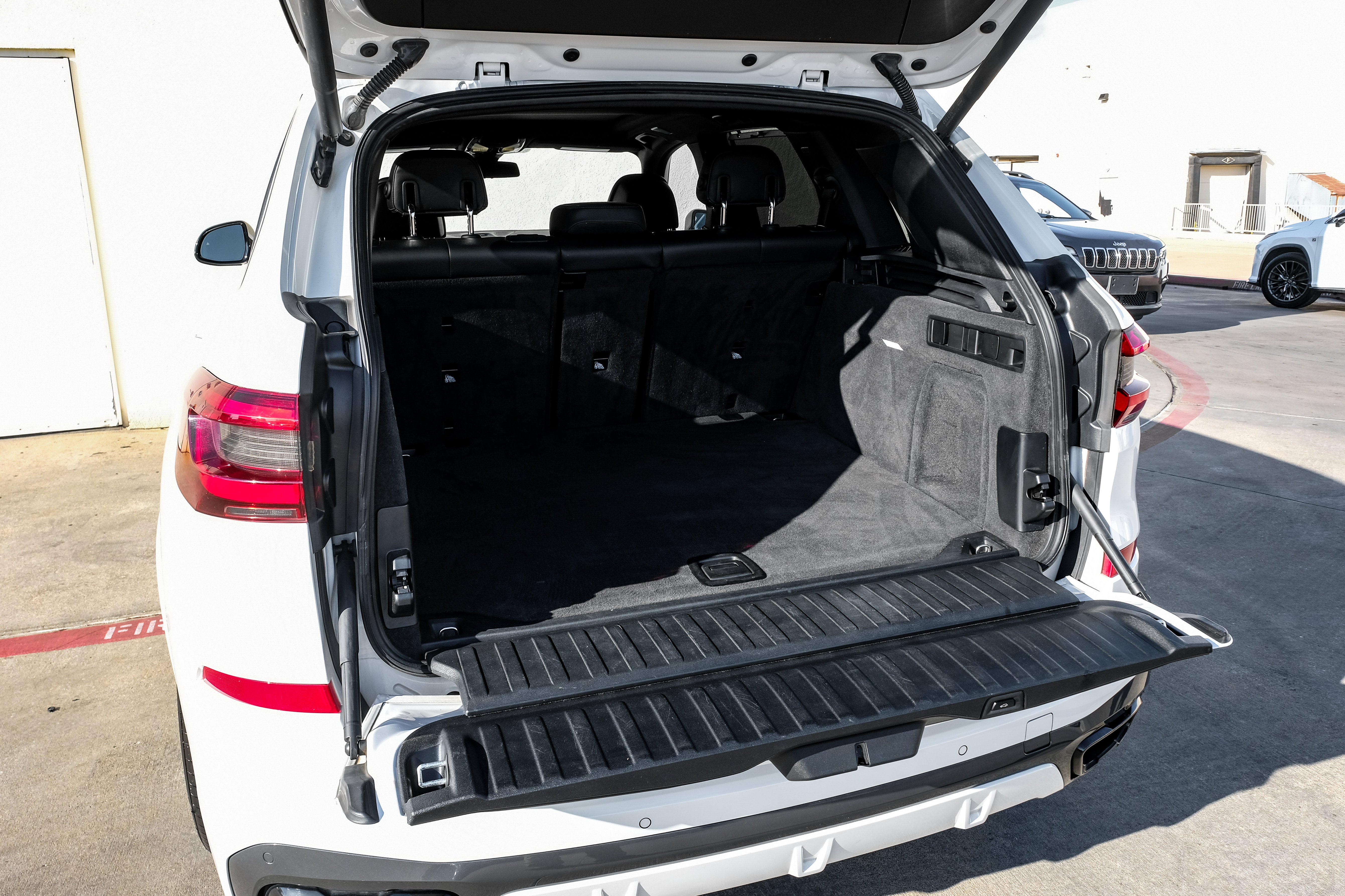 2020 BMW X5 M50i