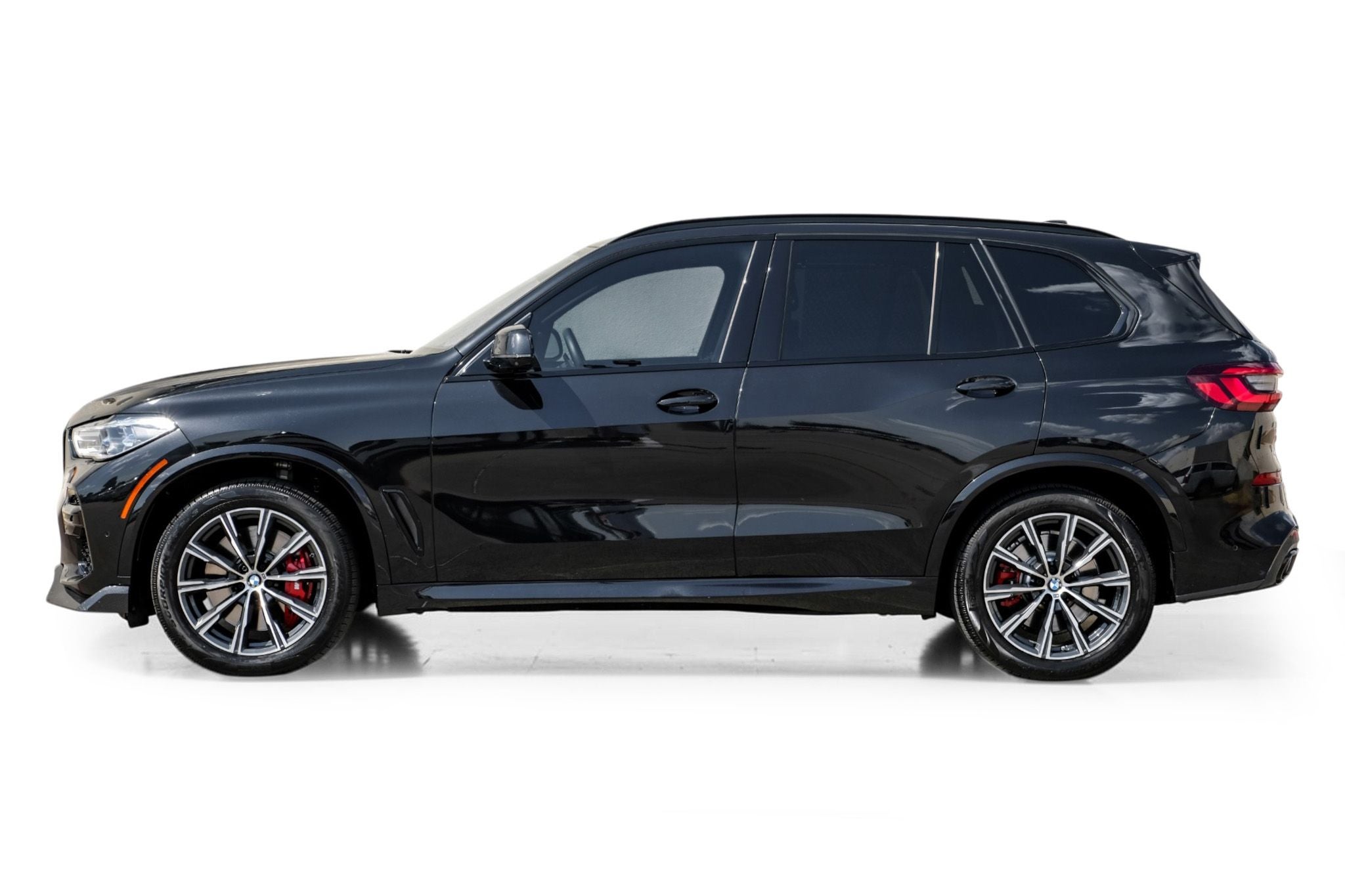 2023 BMW X5 M50i