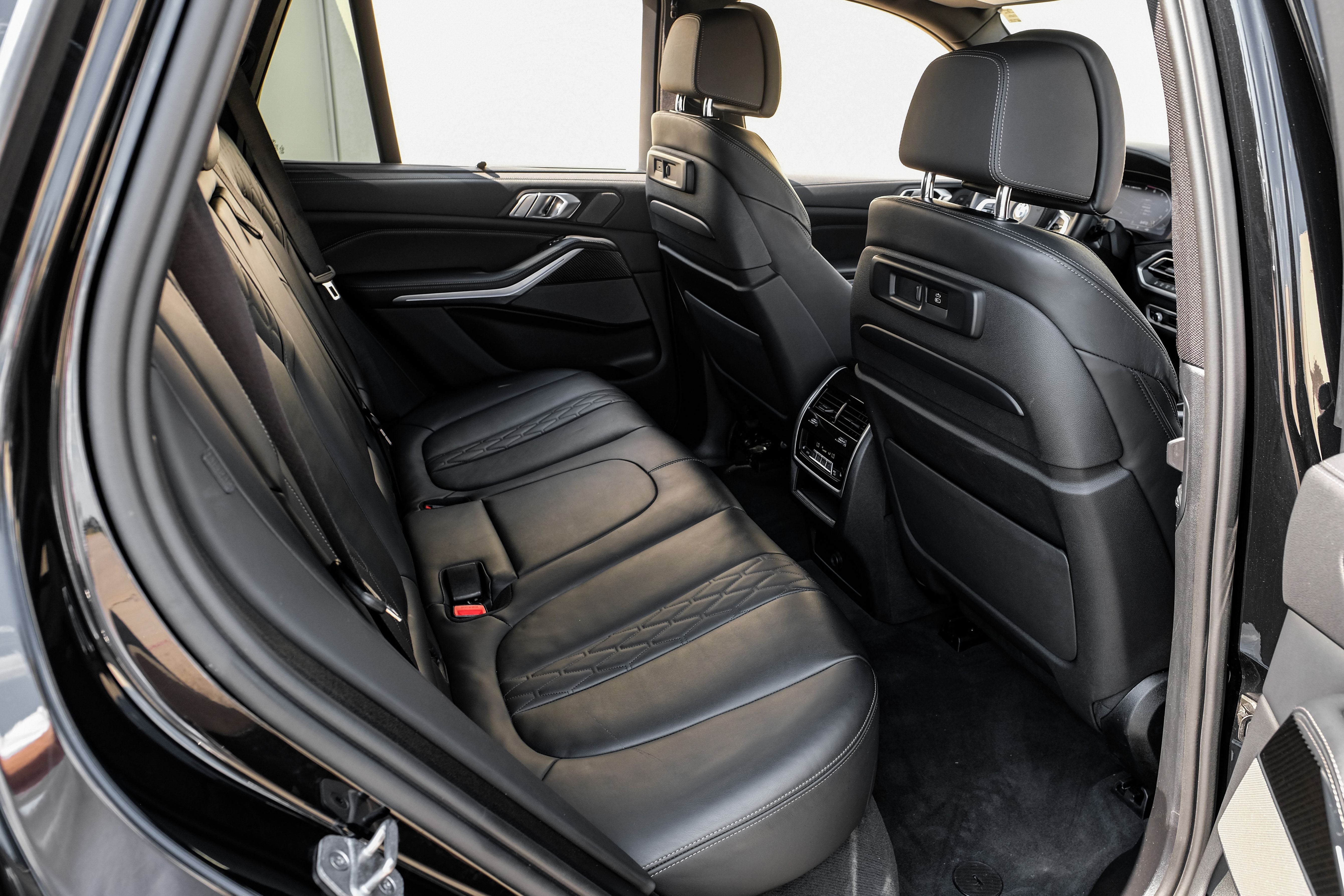 2023 BMW X5 M50i