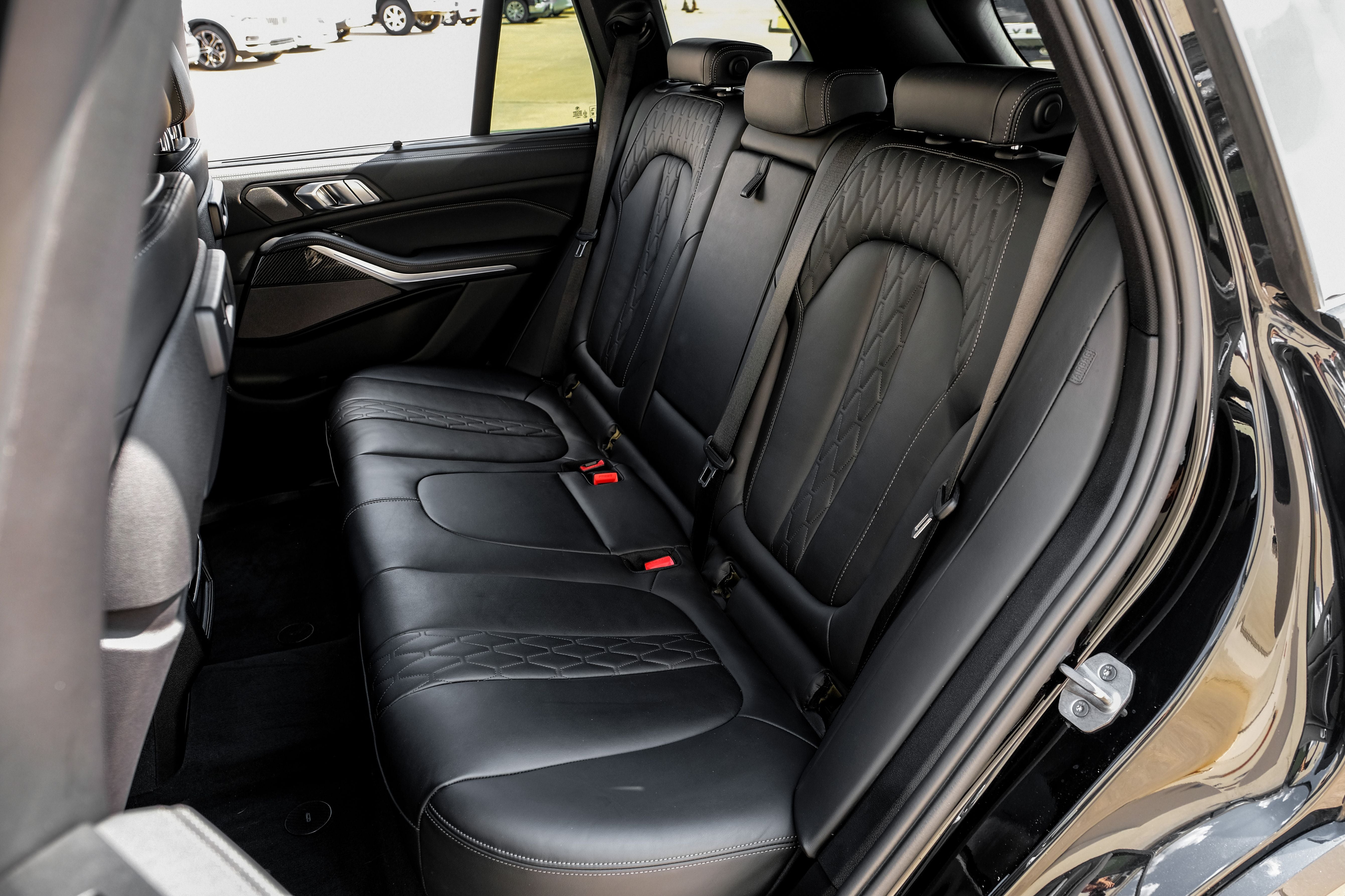 2023 BMW X5 M50i