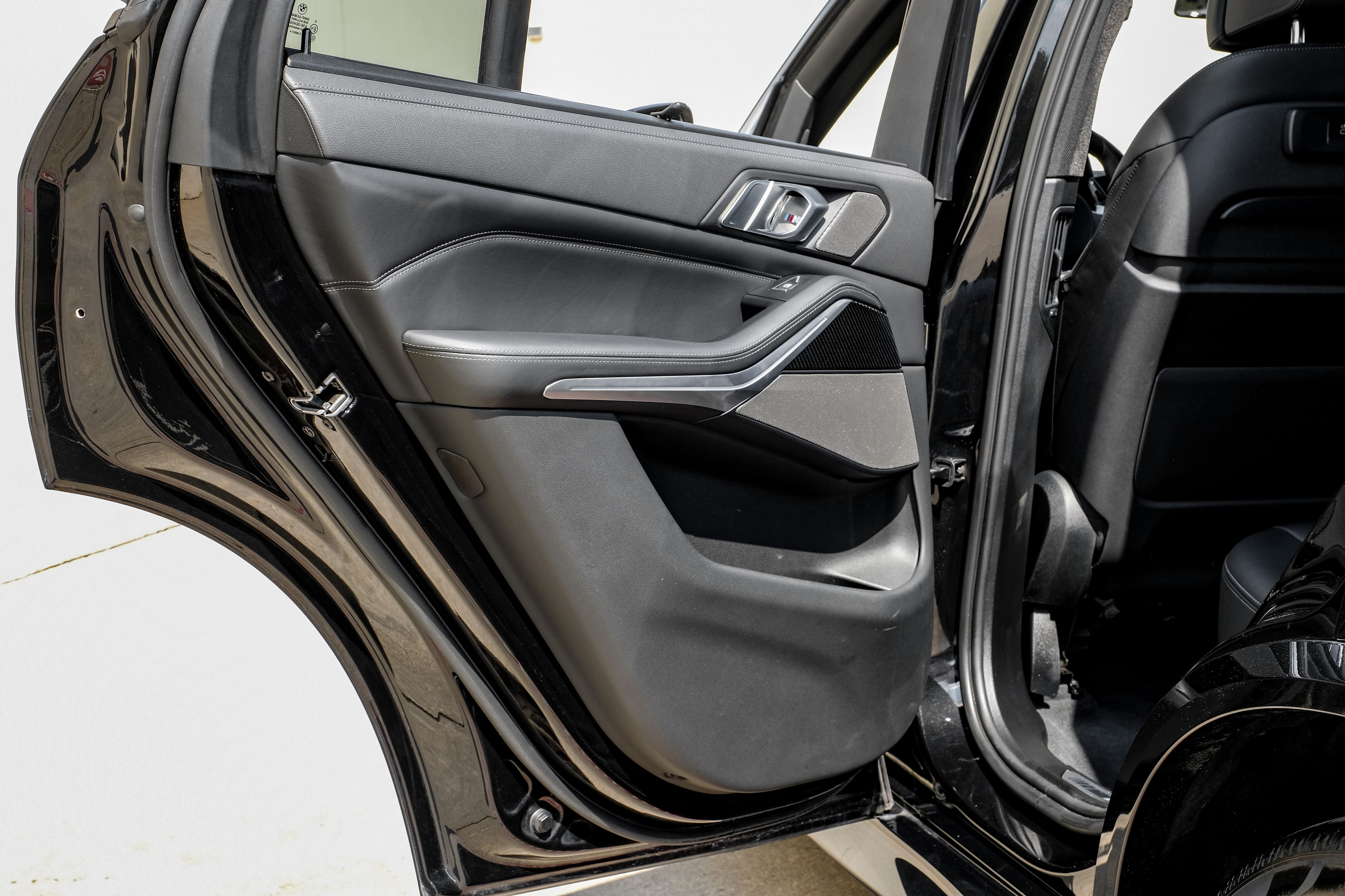 2023 BMW X5 M50i