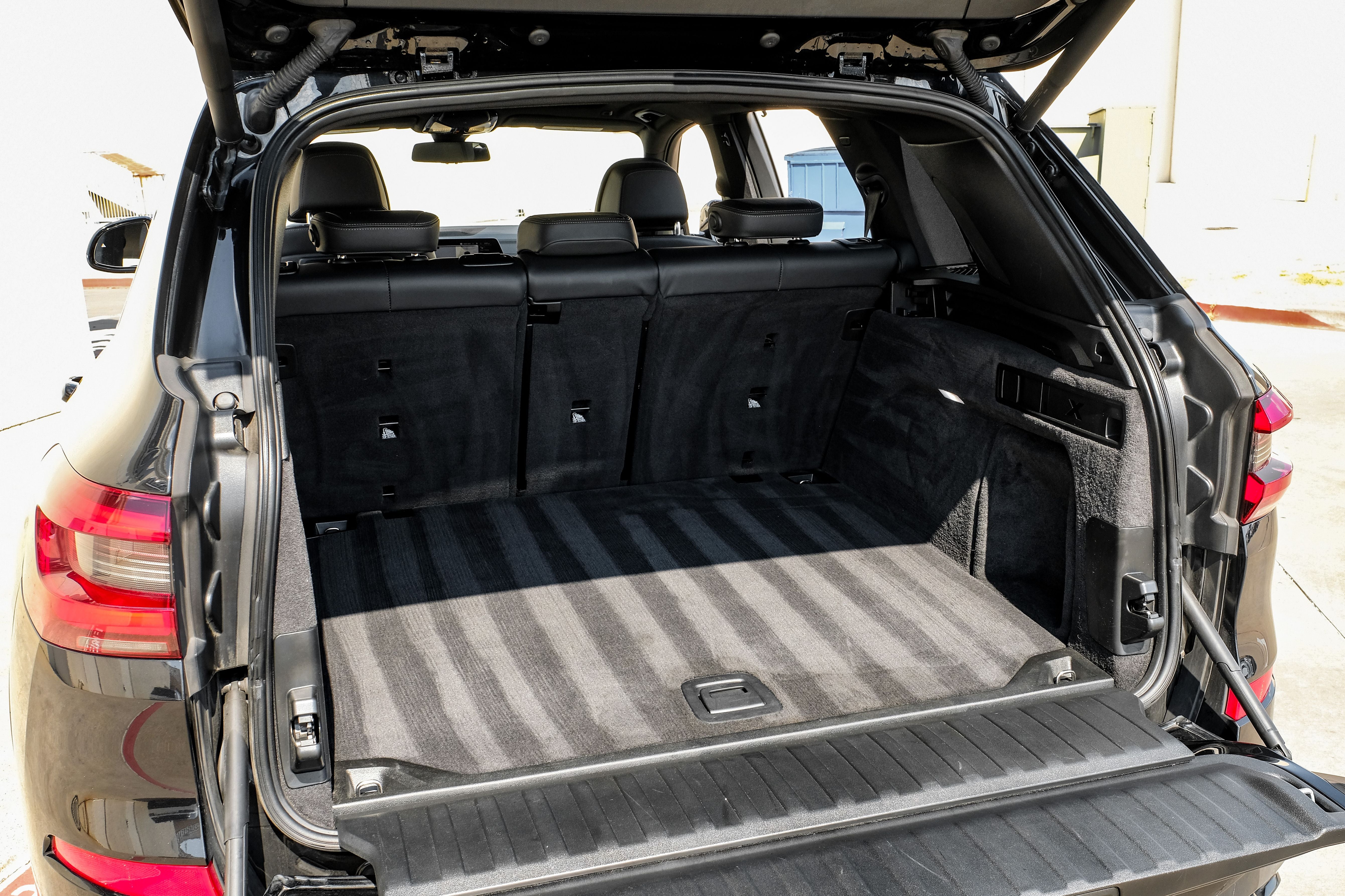 2023 BMW X5 M50i
