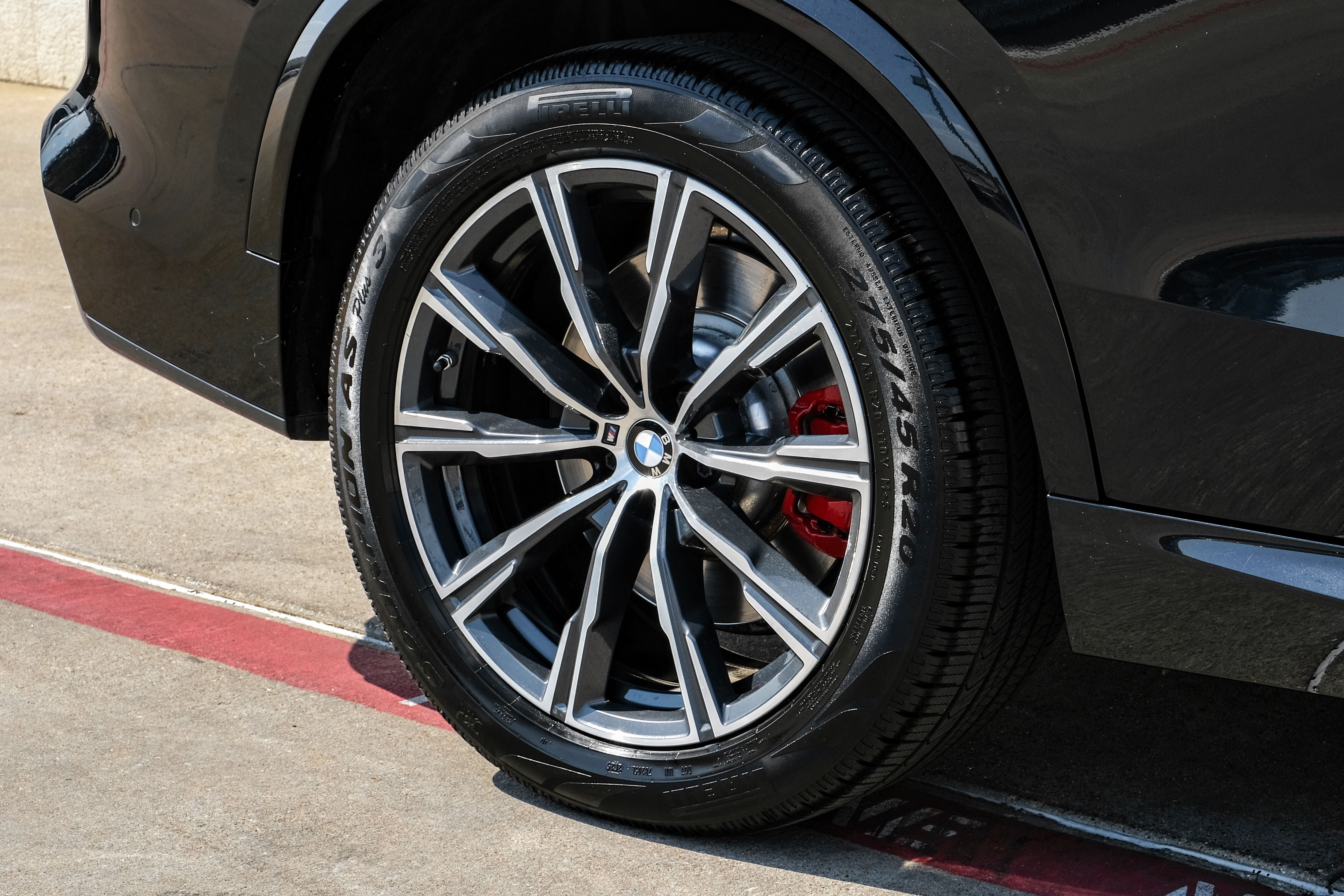 2023 BMW X5 M50i