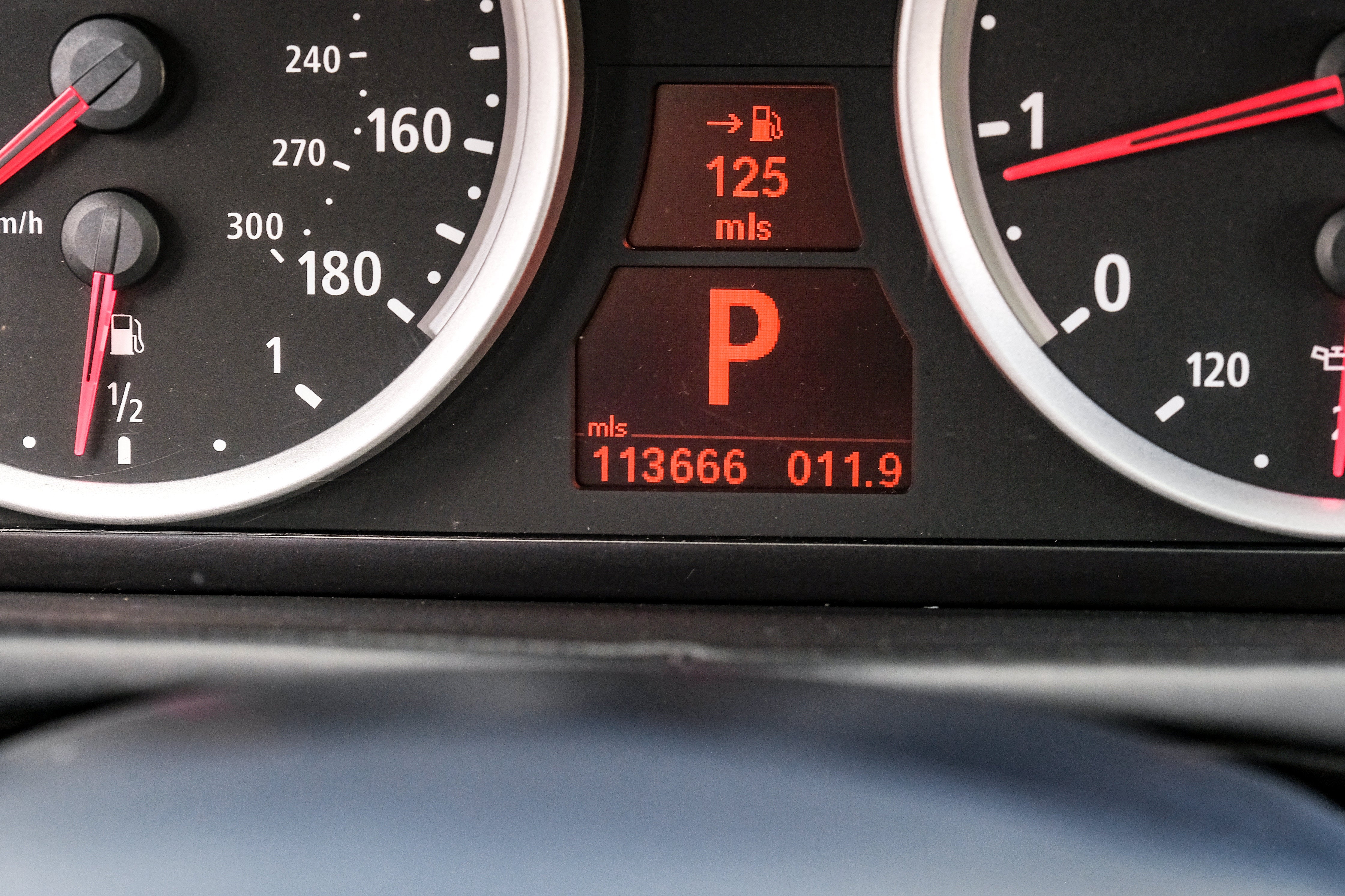 2010 BMW X6 M Base