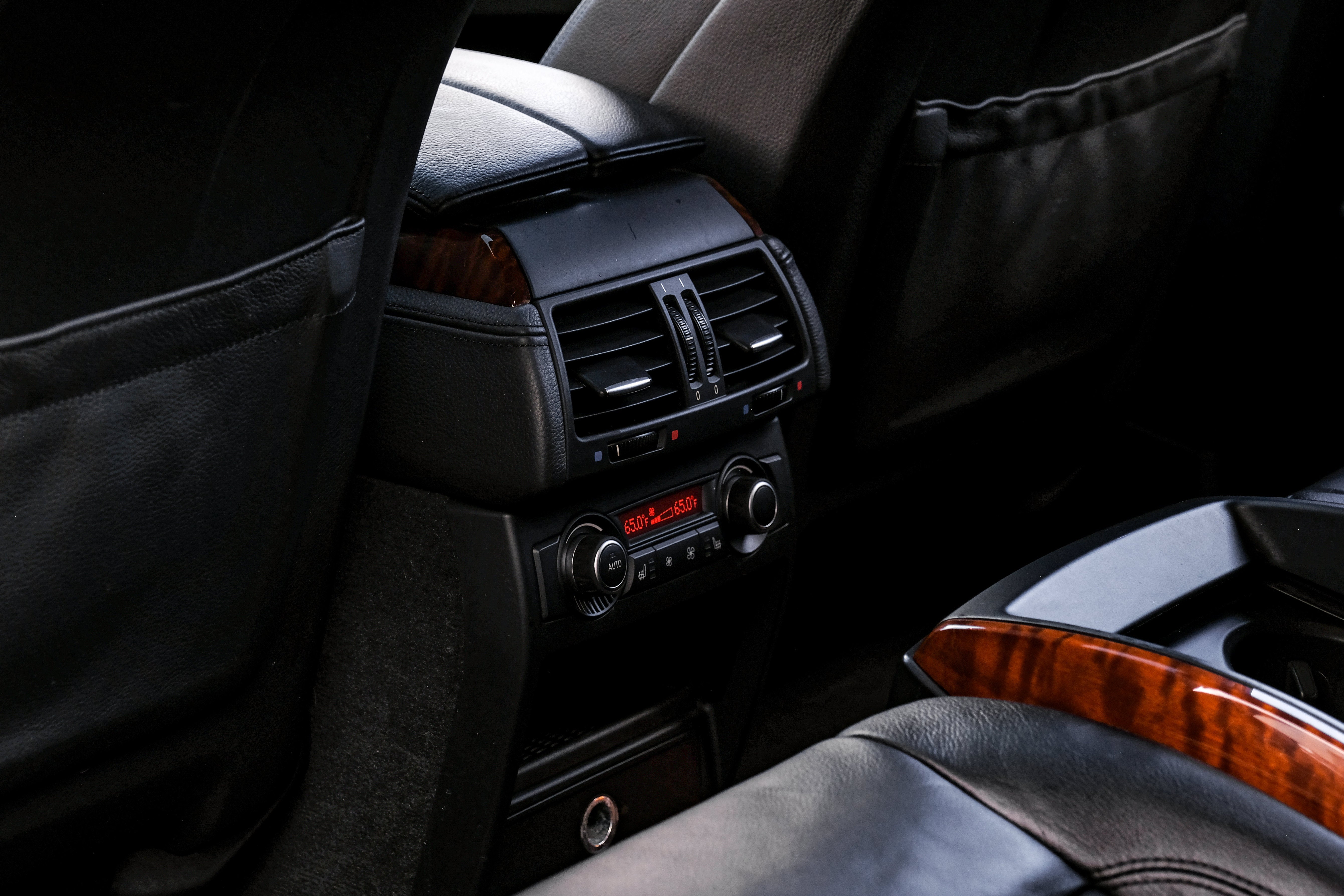 2010 BMW X6 M Base