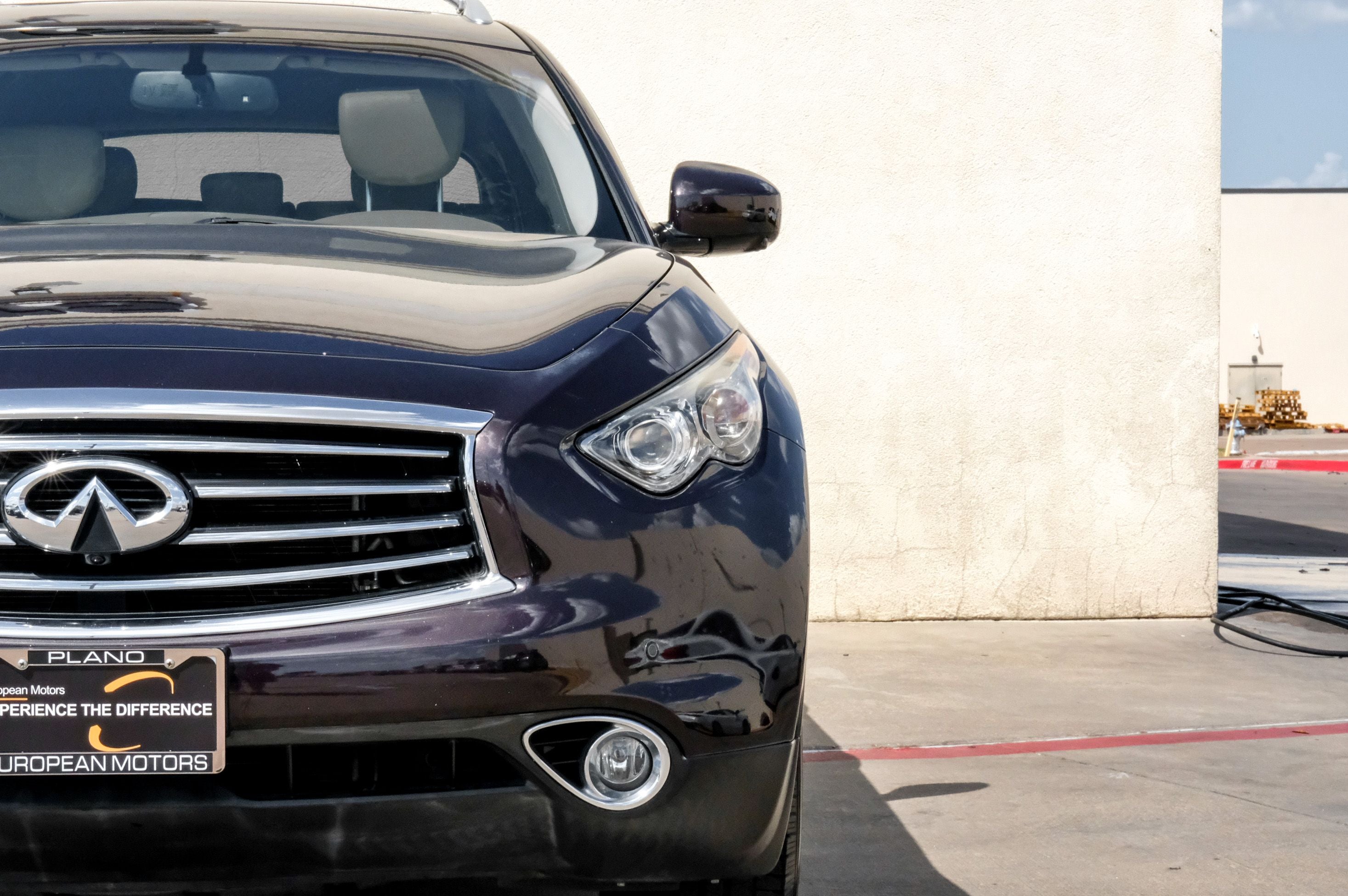 2015 INFINITI QX70 Base