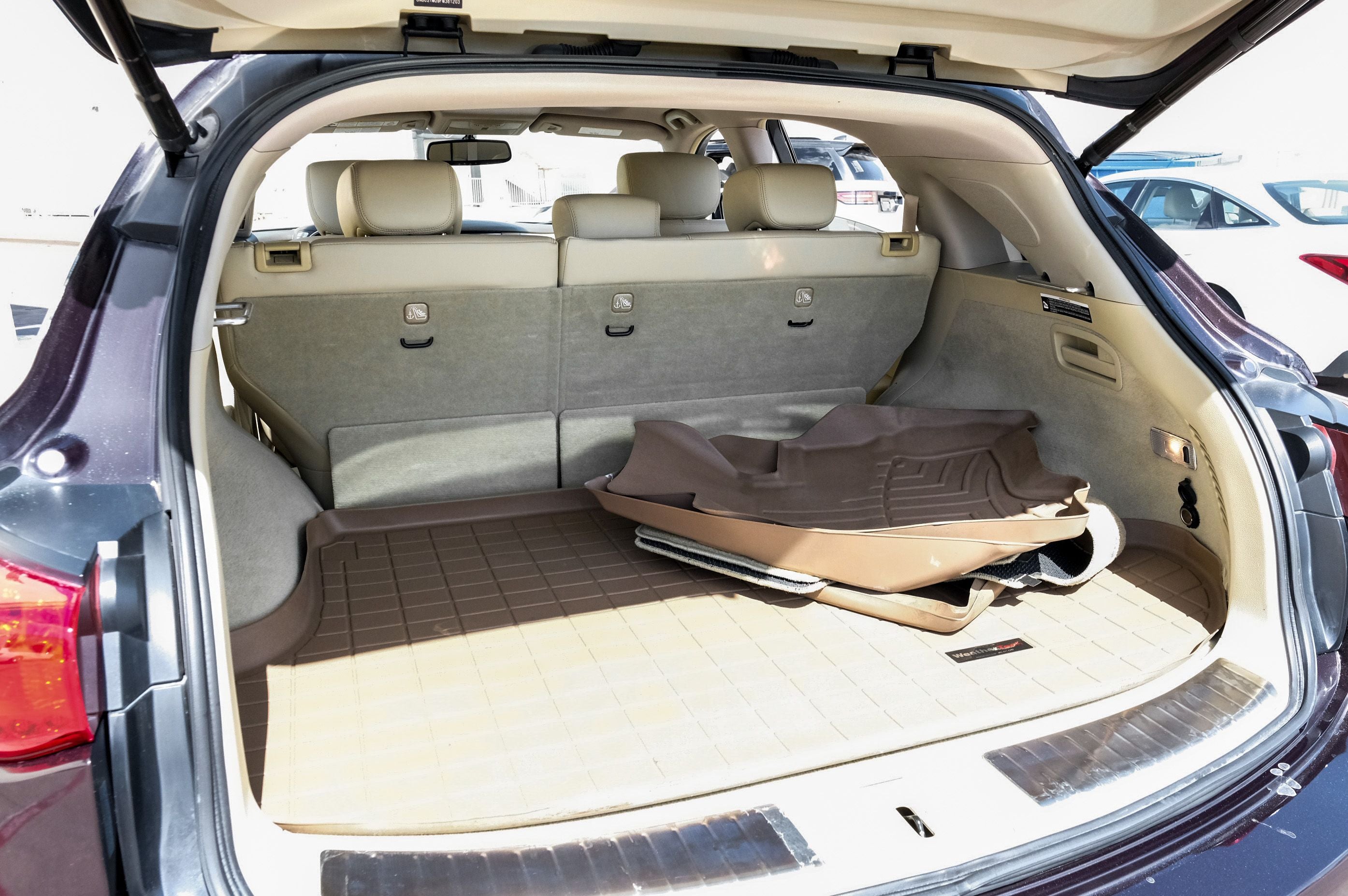 2015 INFINITI QX70 Base