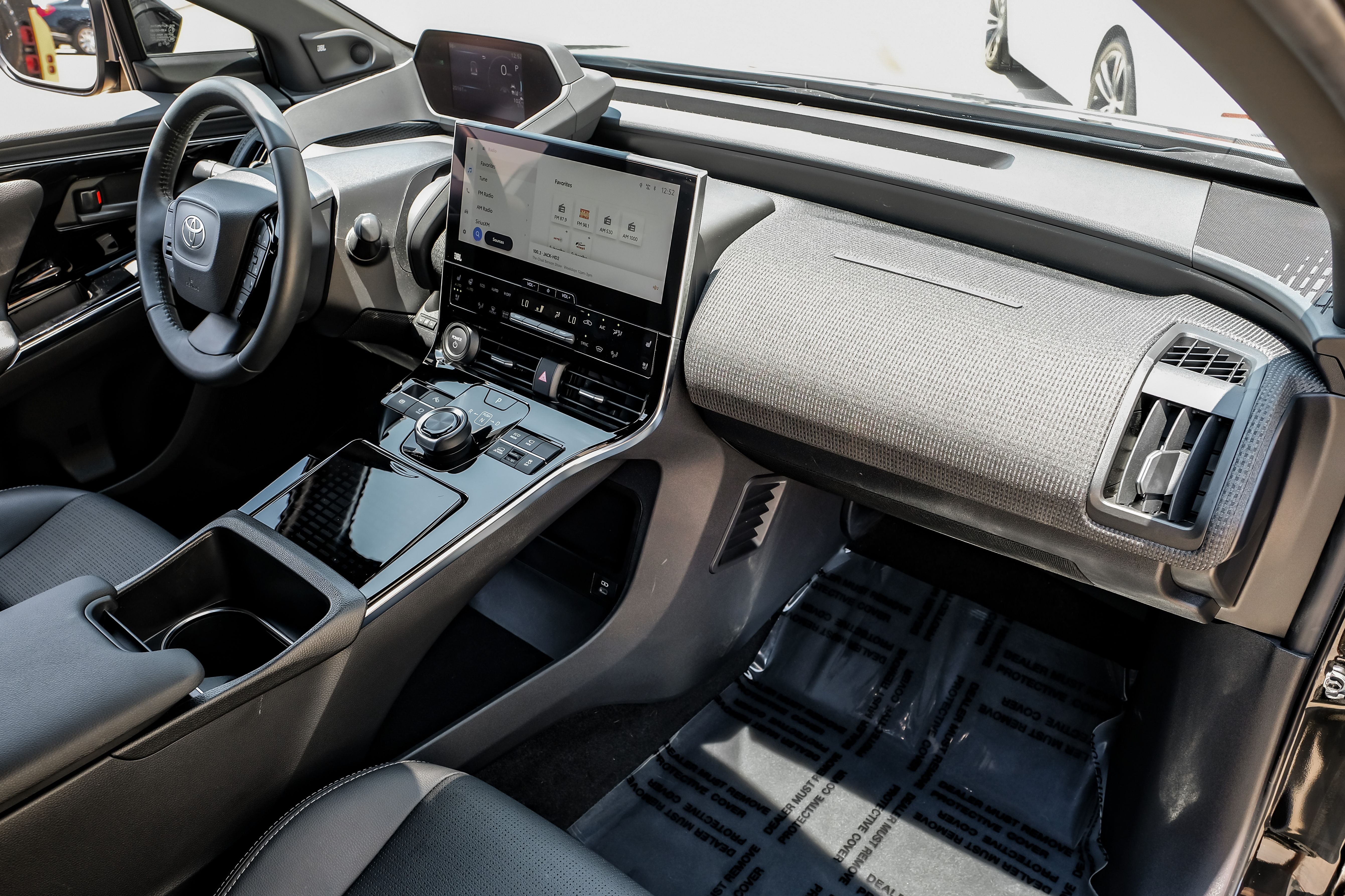 2023 Toyota bZ4X Limited