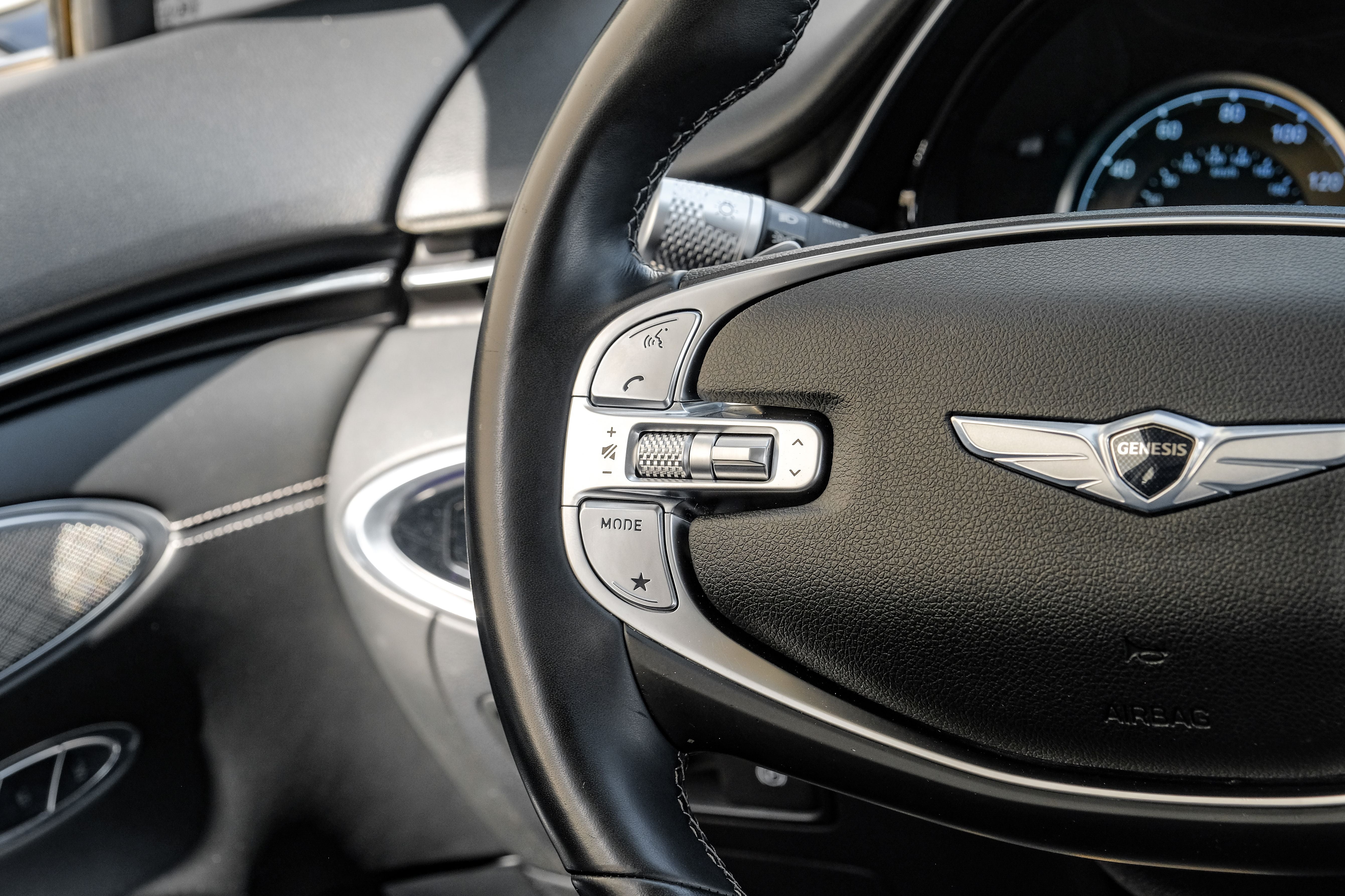 2022 Genesis GV70 2.5T