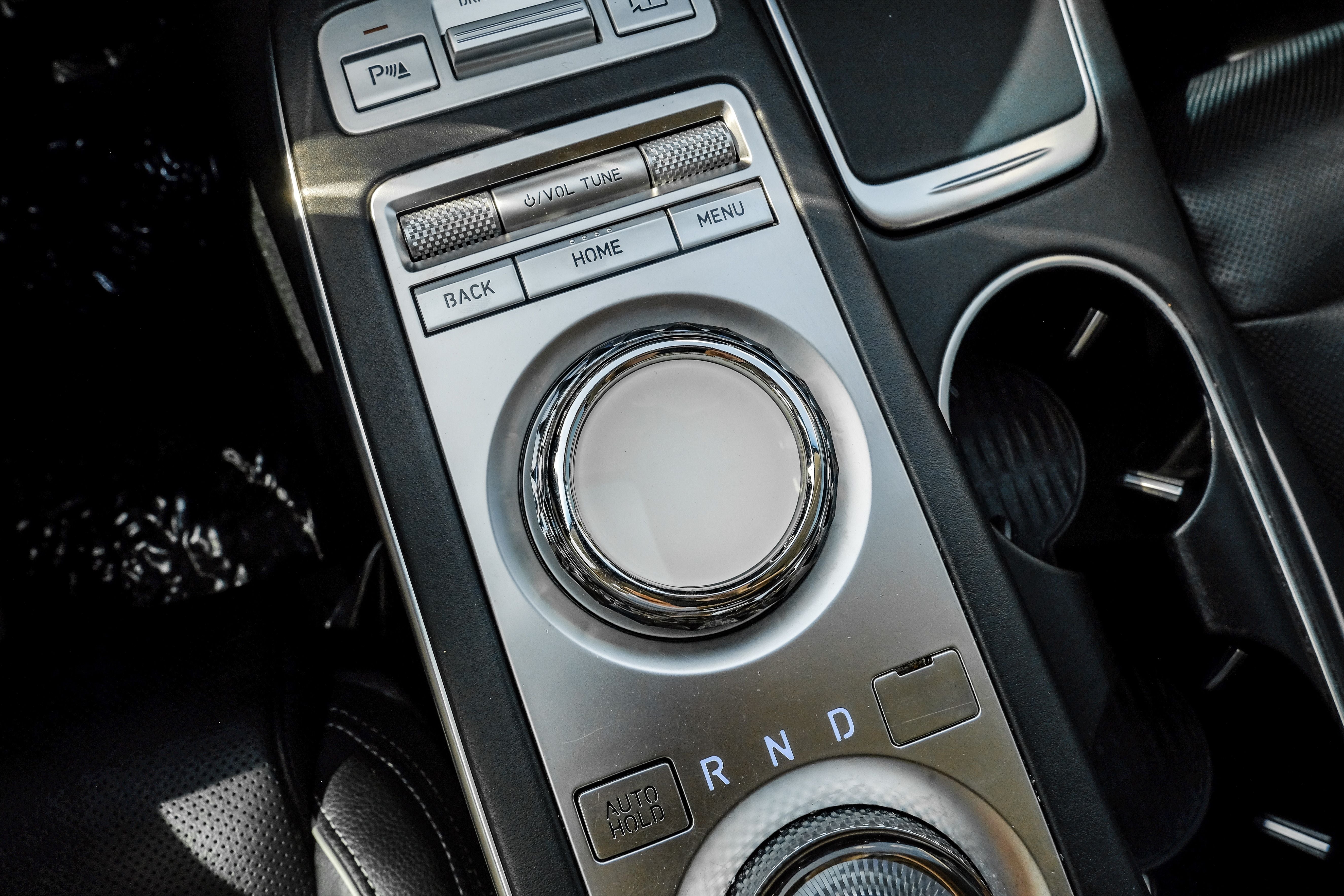 2022 Genesis GV70 2.5T