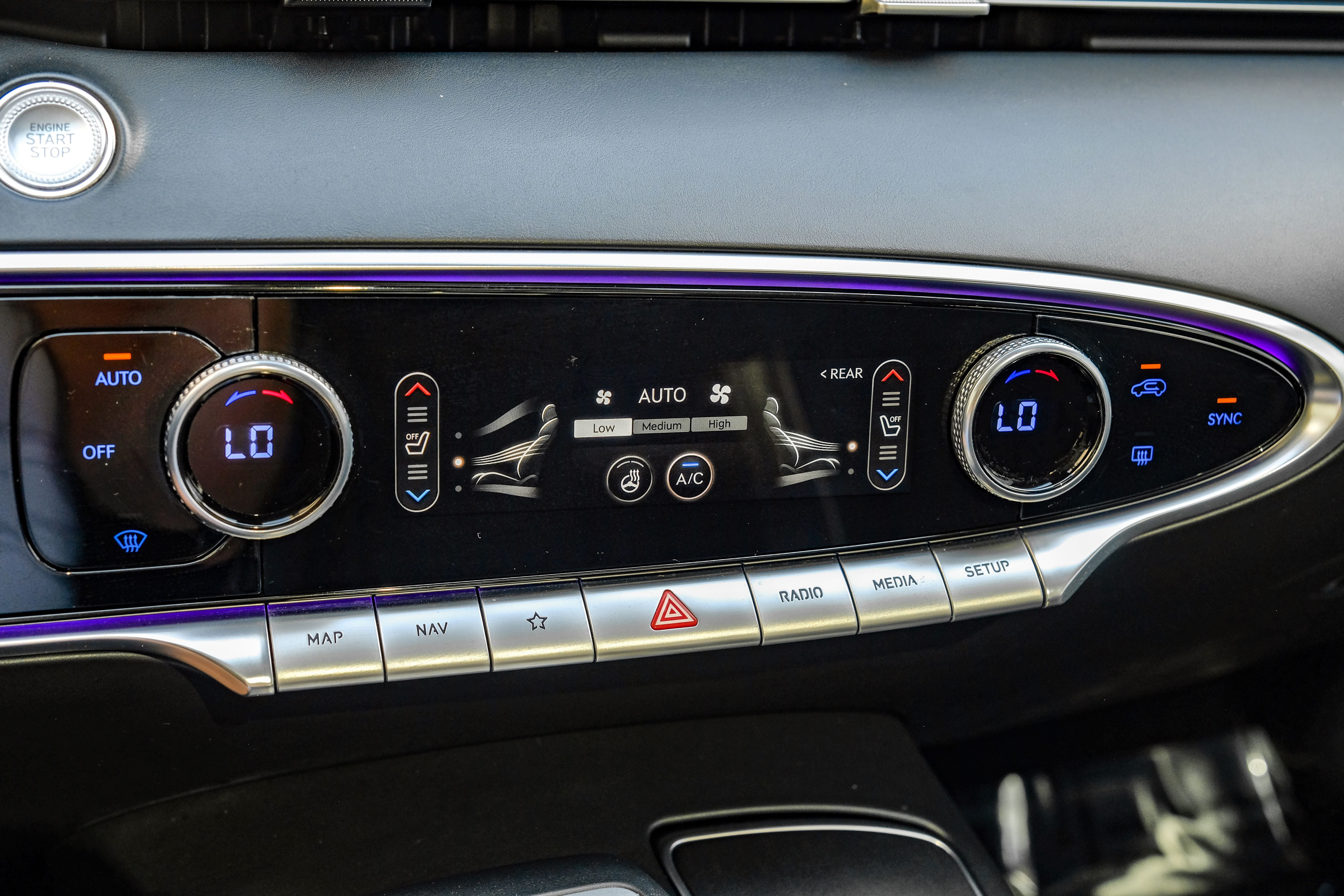 2022 Genesis GV70 2.5T