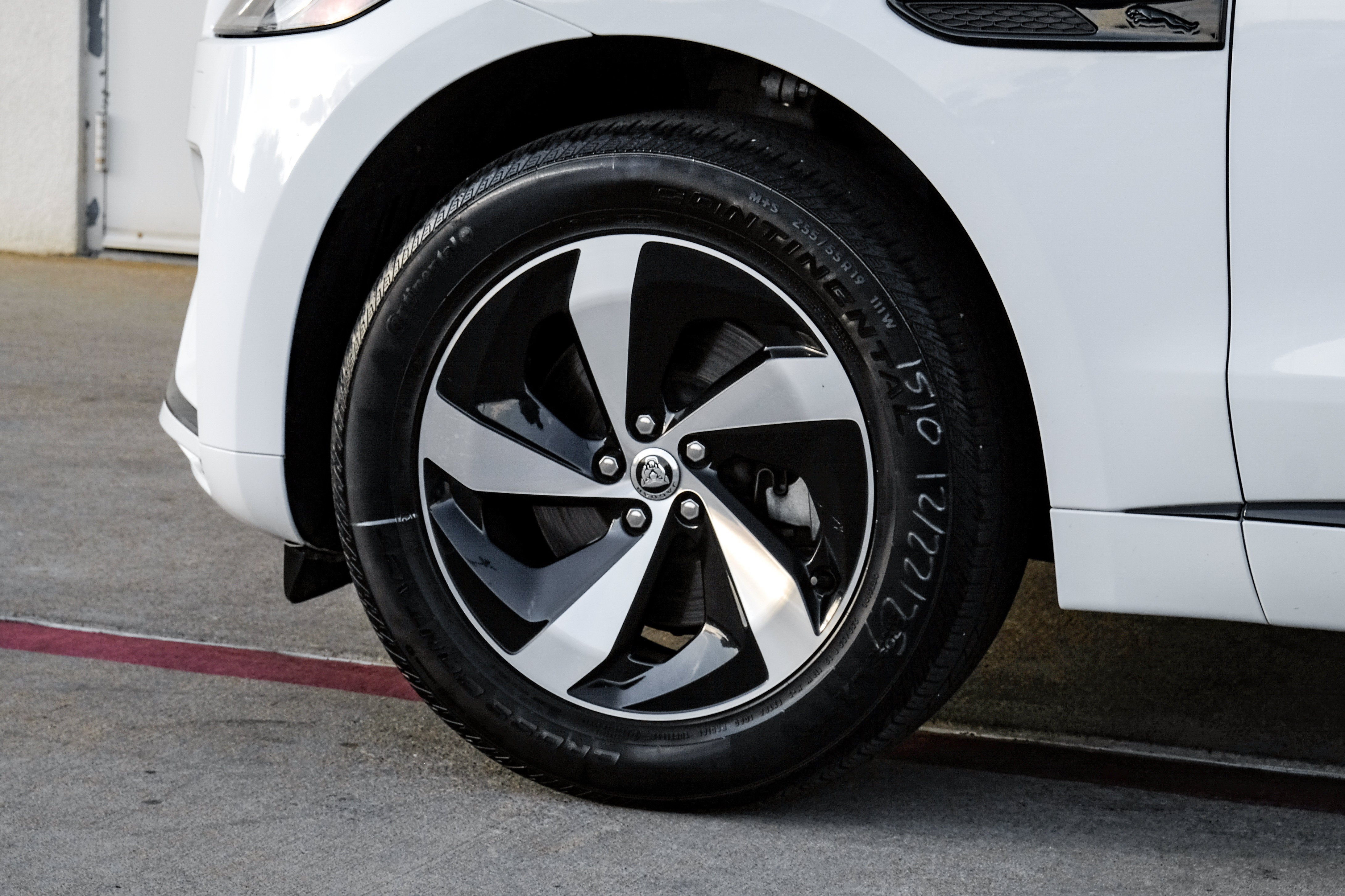 2024 Jaguar F-PACE P250 R-Dynamic S
