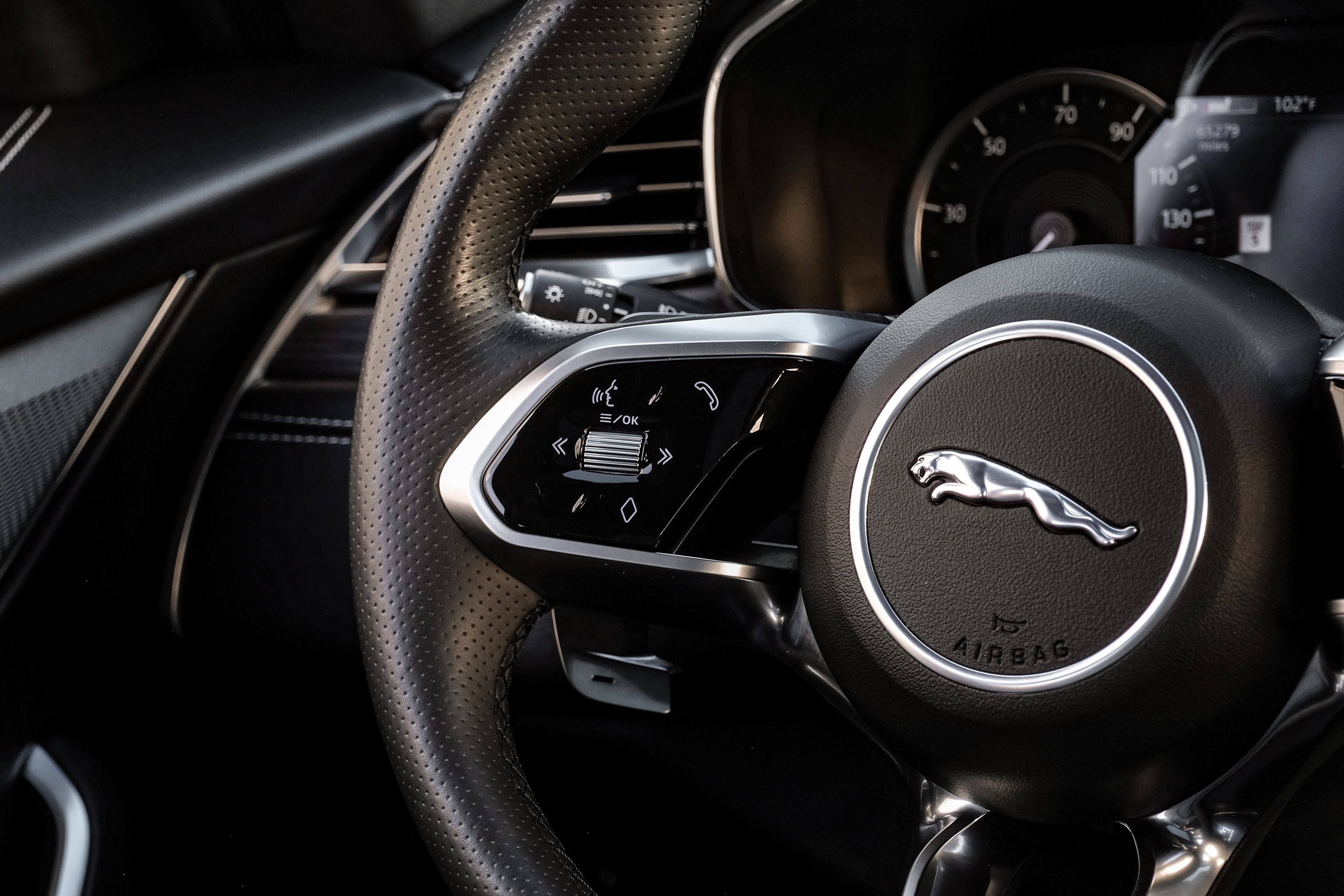 2023 Jaguar F-PACE P400 R-Dynamic S