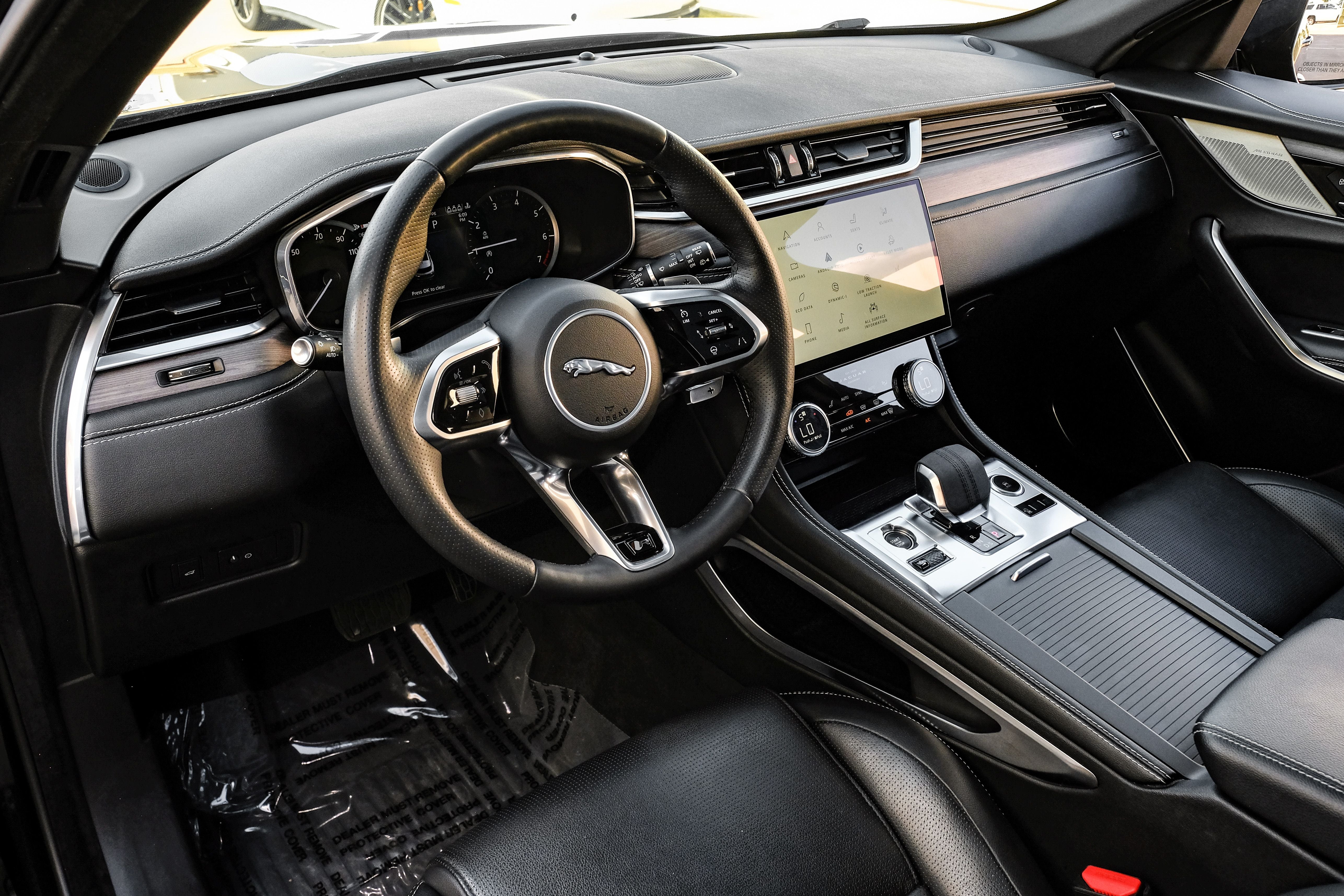 2023 Jaguar F-PACE P400 R-Dynamic S