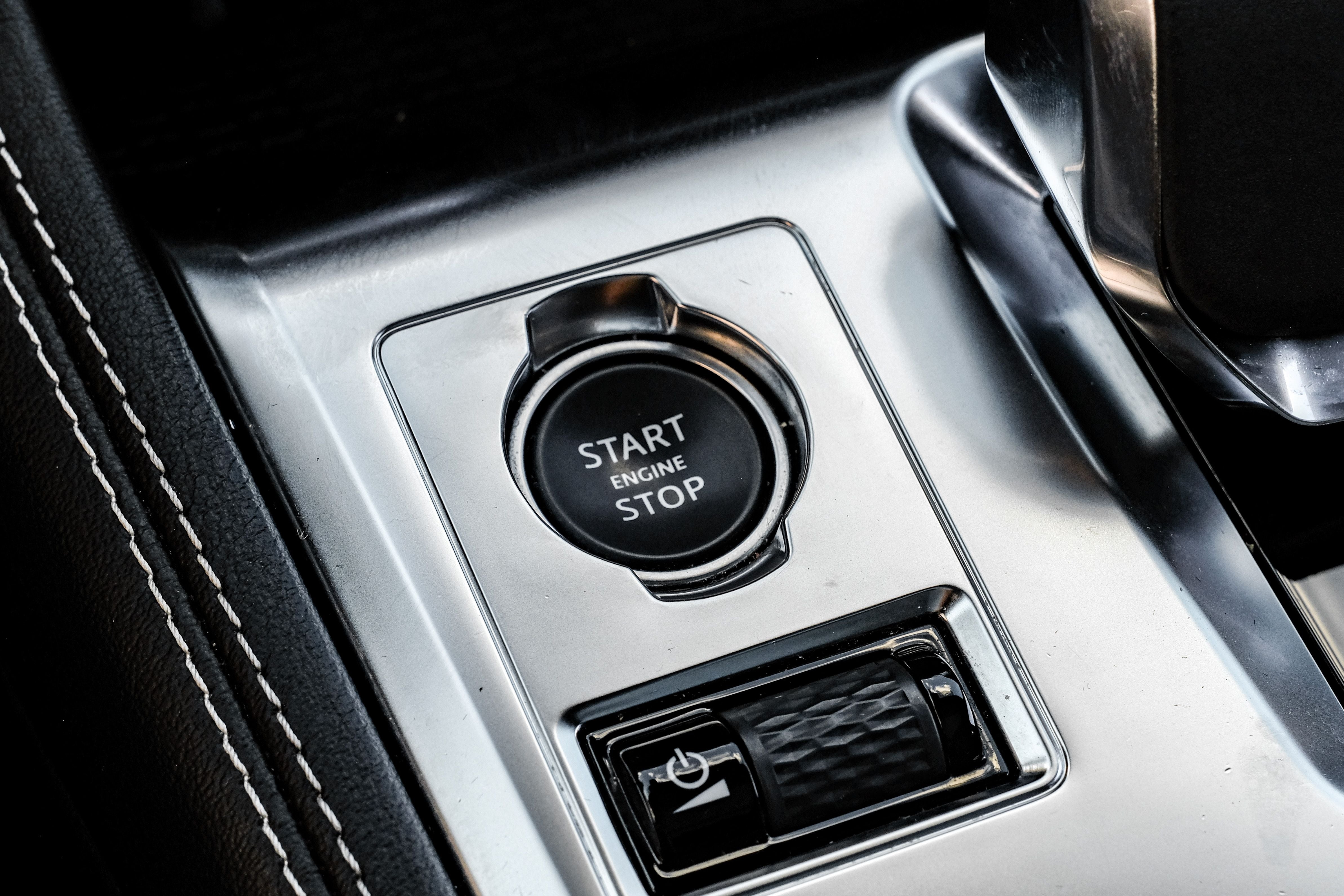 2023 Jaguar F-PACE P400 R-Dynamic S