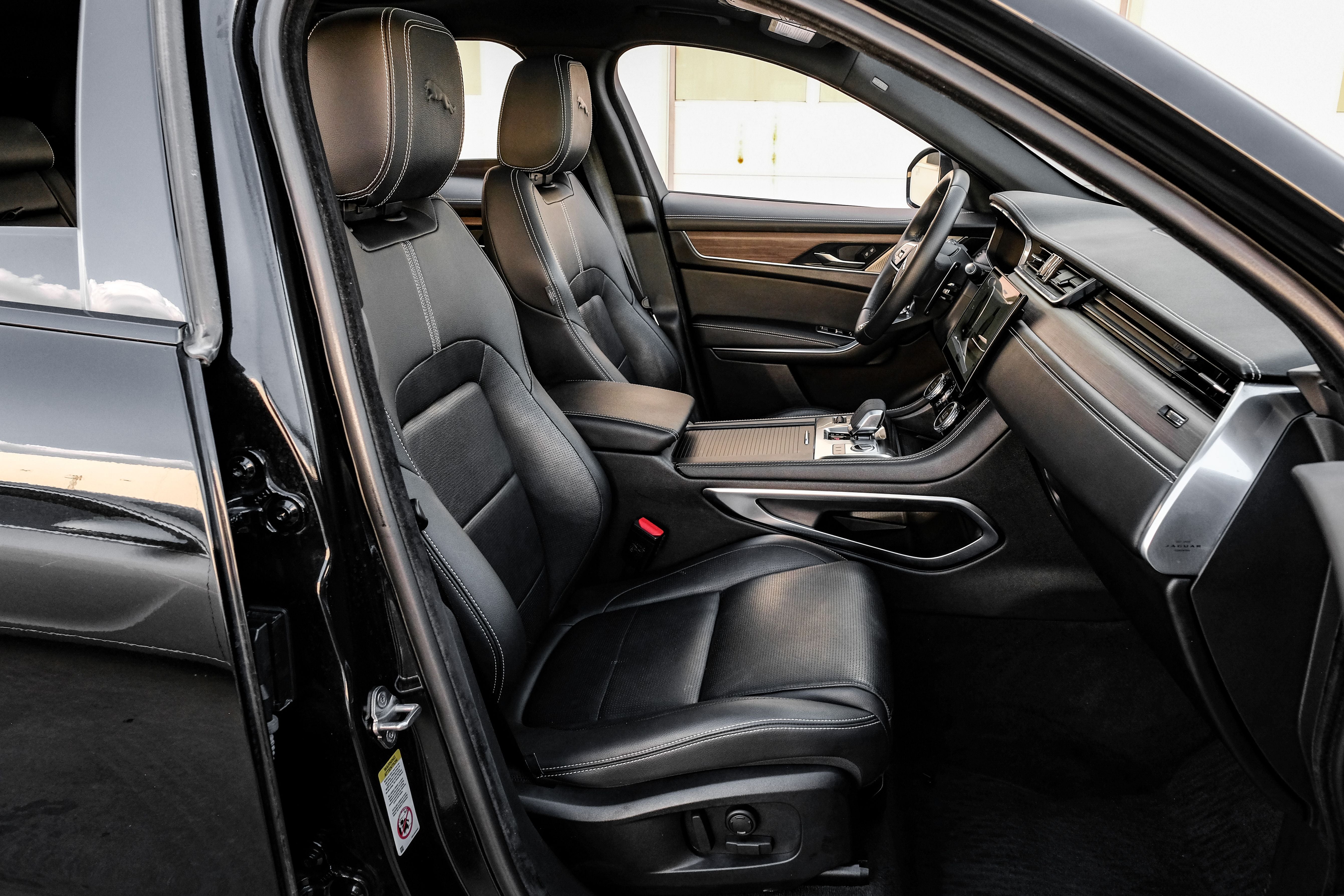 2023 Jaguar F-PACE P400 R-Dynamic S
