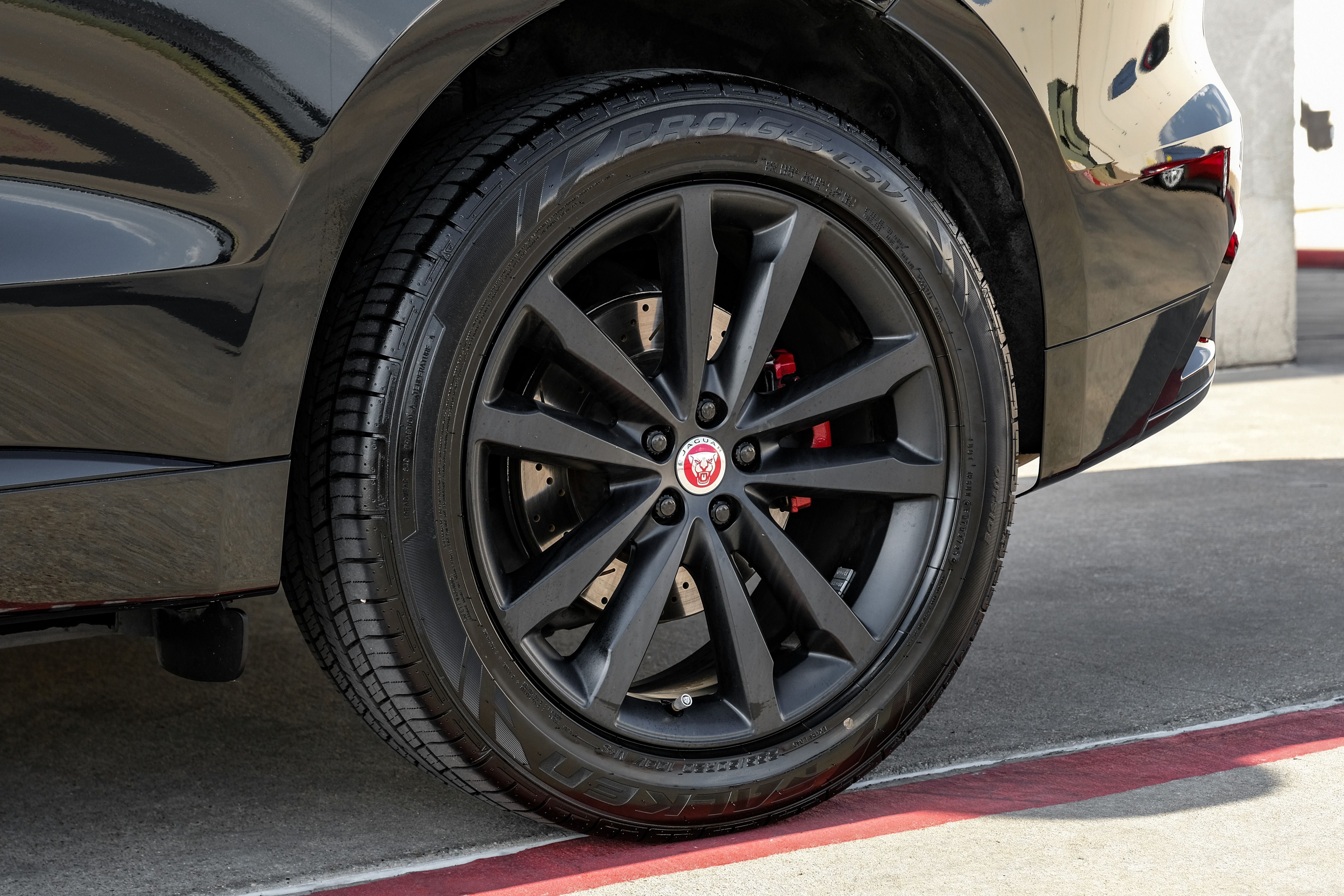 2023 Jaguar F-PACE P400 R-Dynamic S