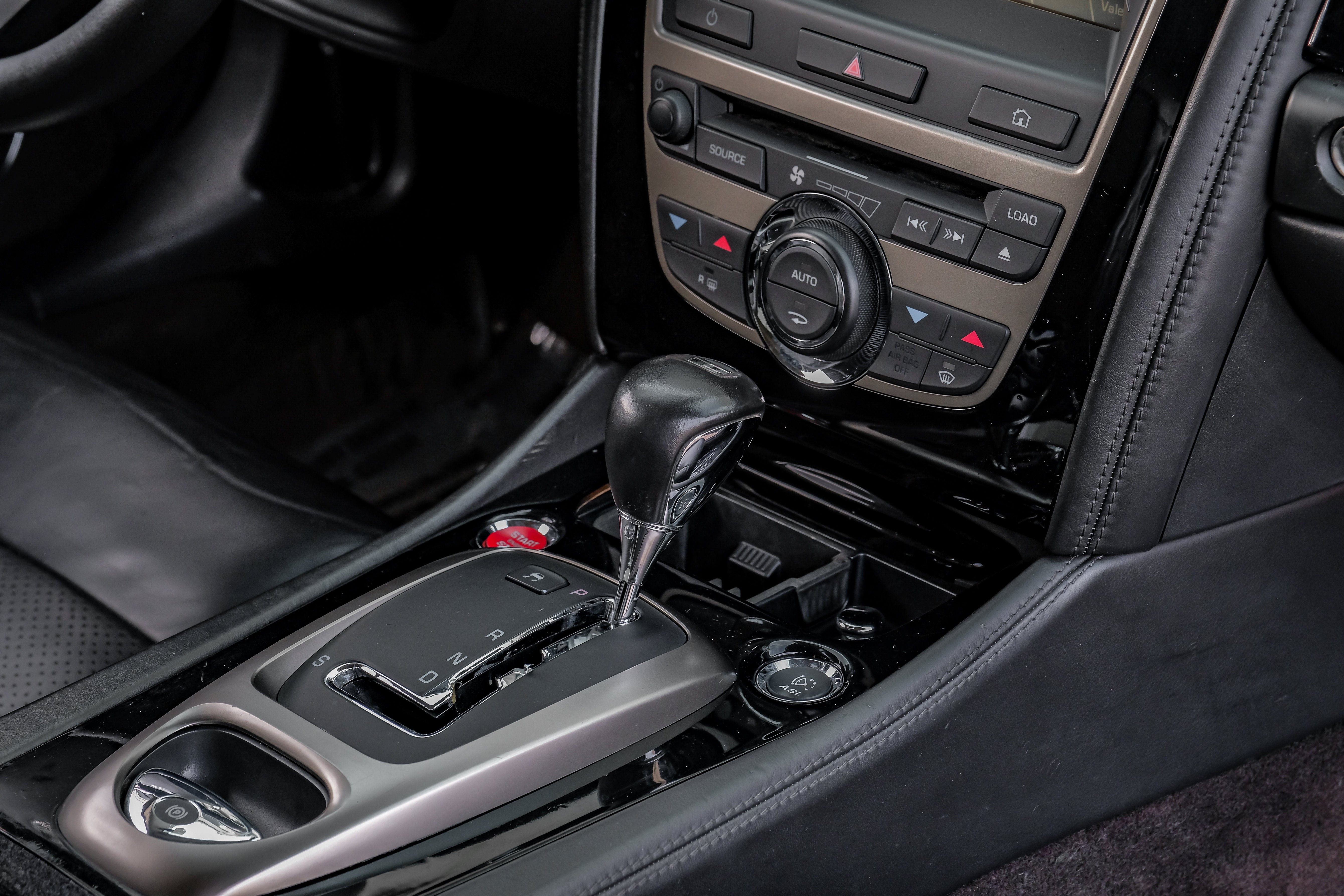 2007 Jaguar XK XKR Base
