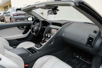 2014 Jaguar F-TYPE V8 S