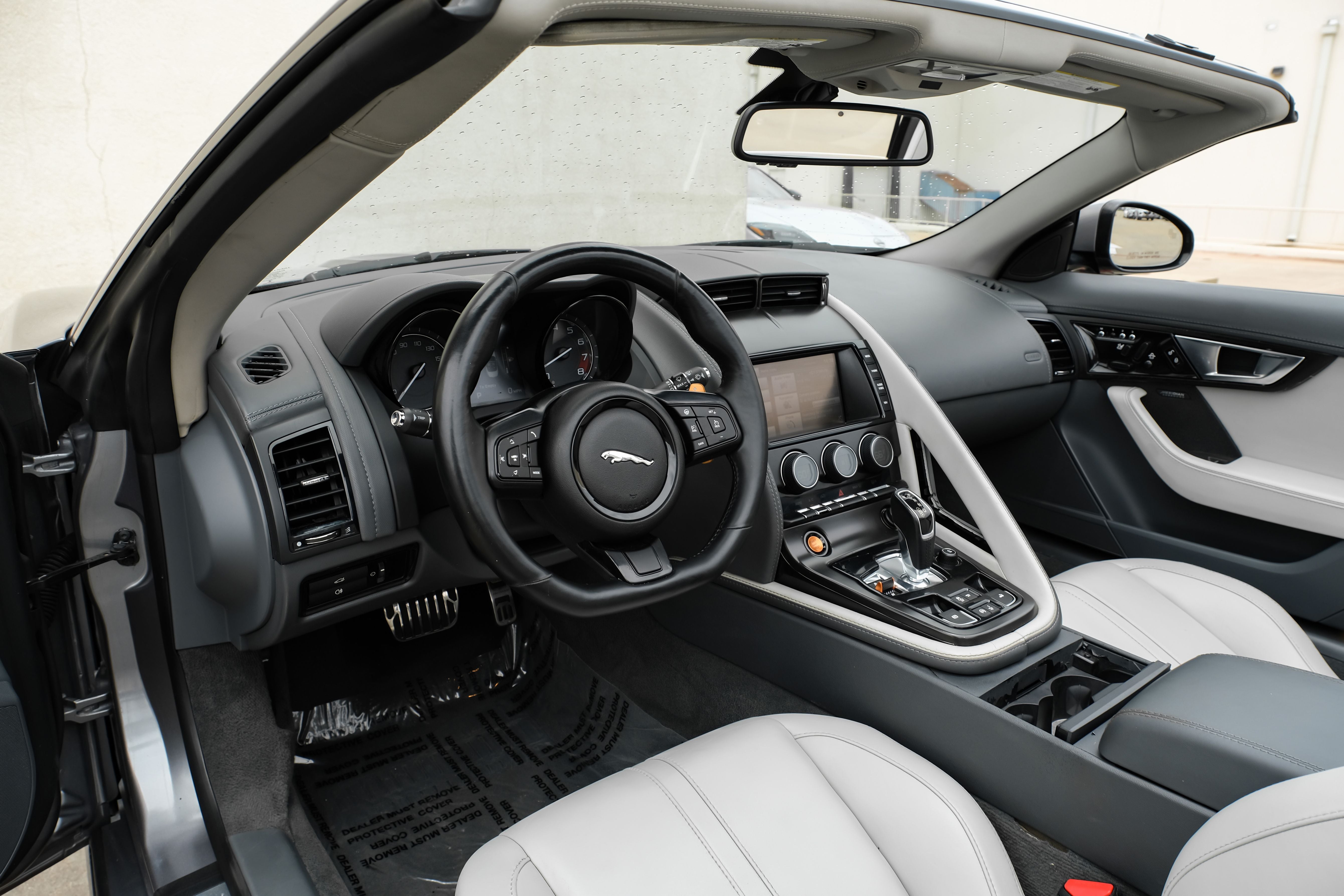 2014 Jaguar F-TYPE V8 S