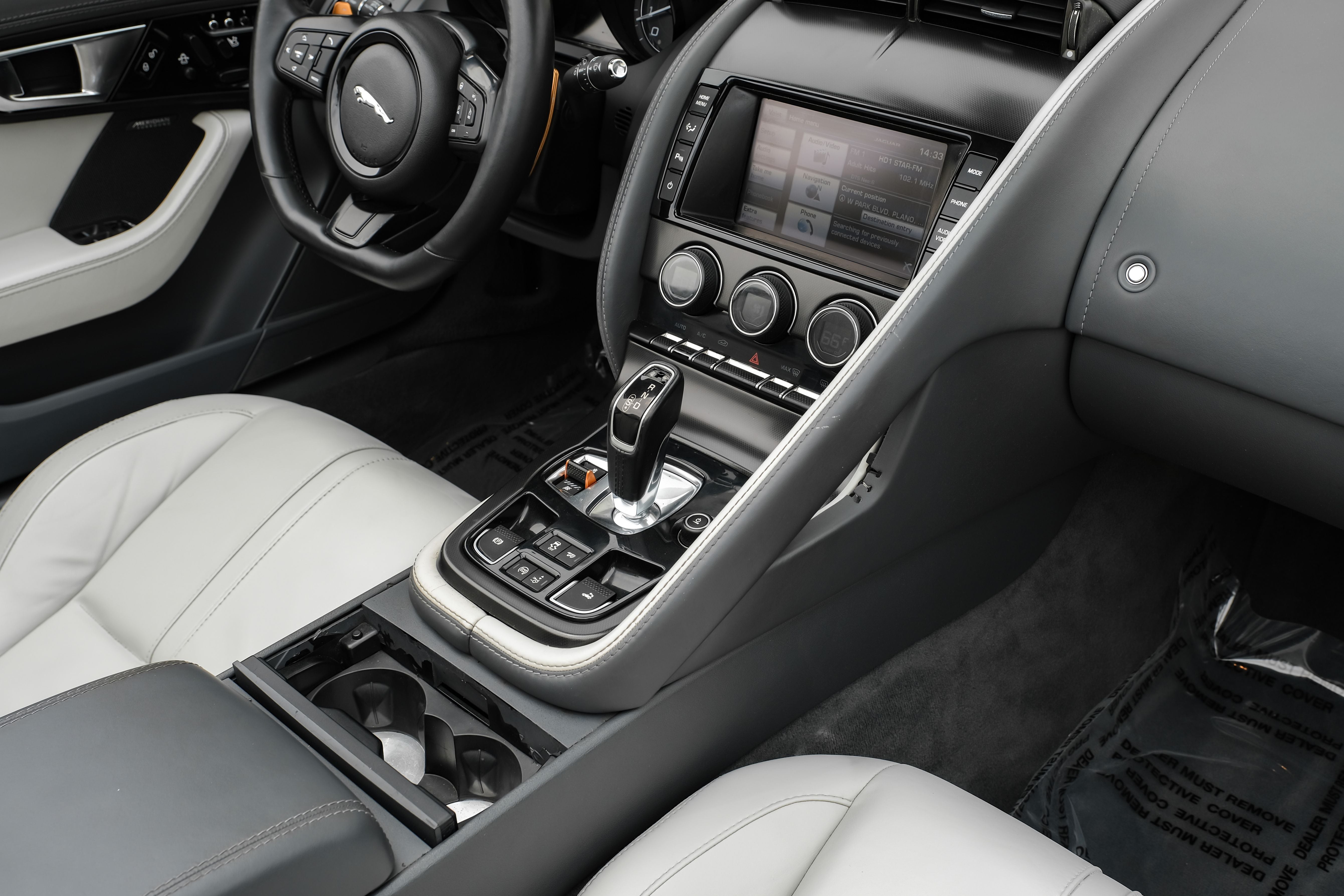 2014 Jaguar F-TYPE V8 S