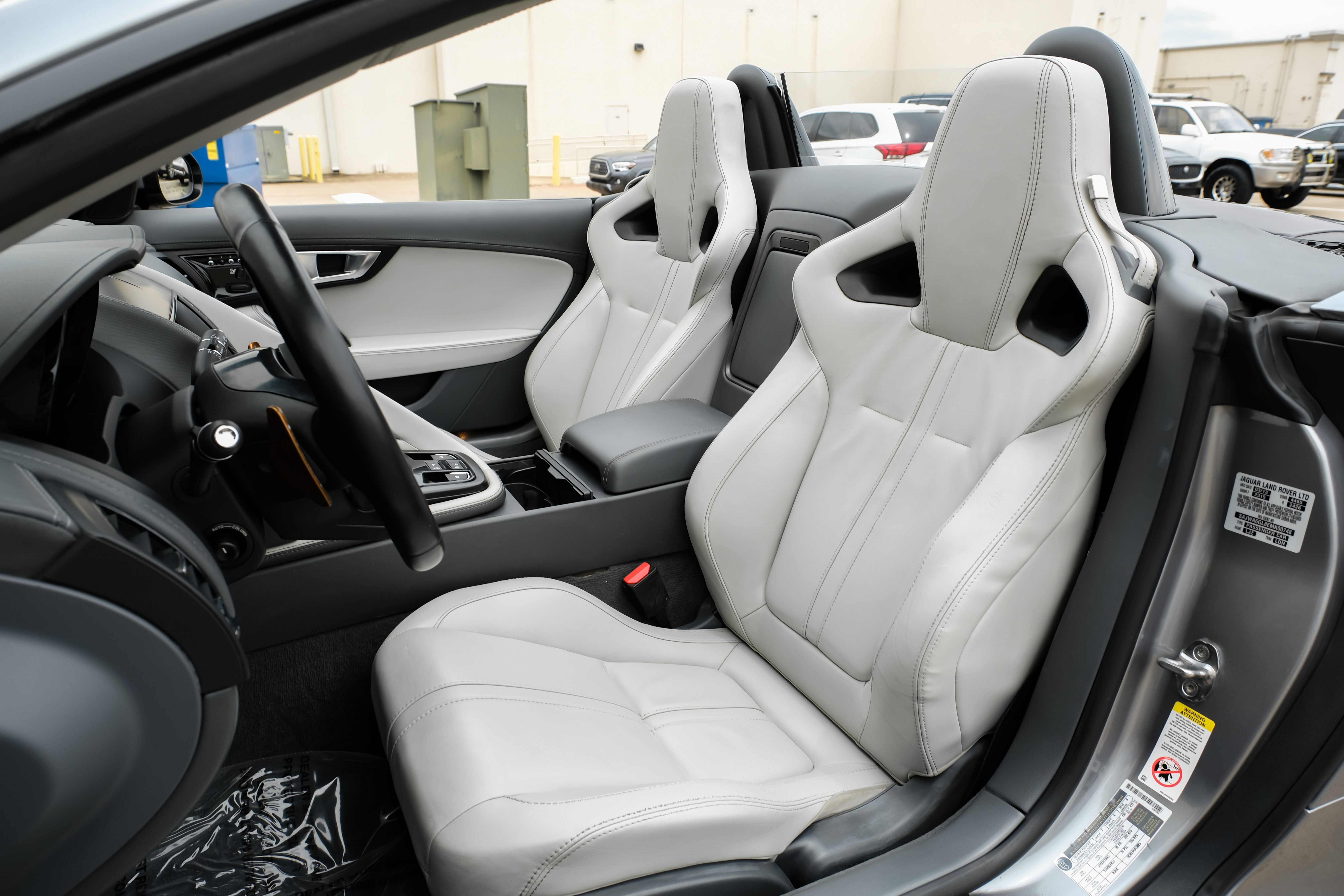 2014 Jaguar F-TYPE V8 S