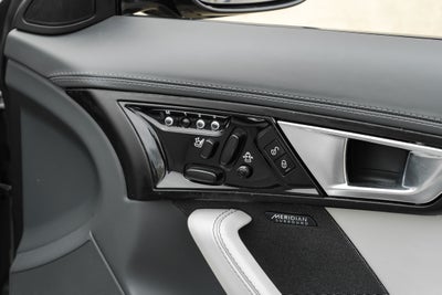 2014 Jaguar F-TYPE V8 S