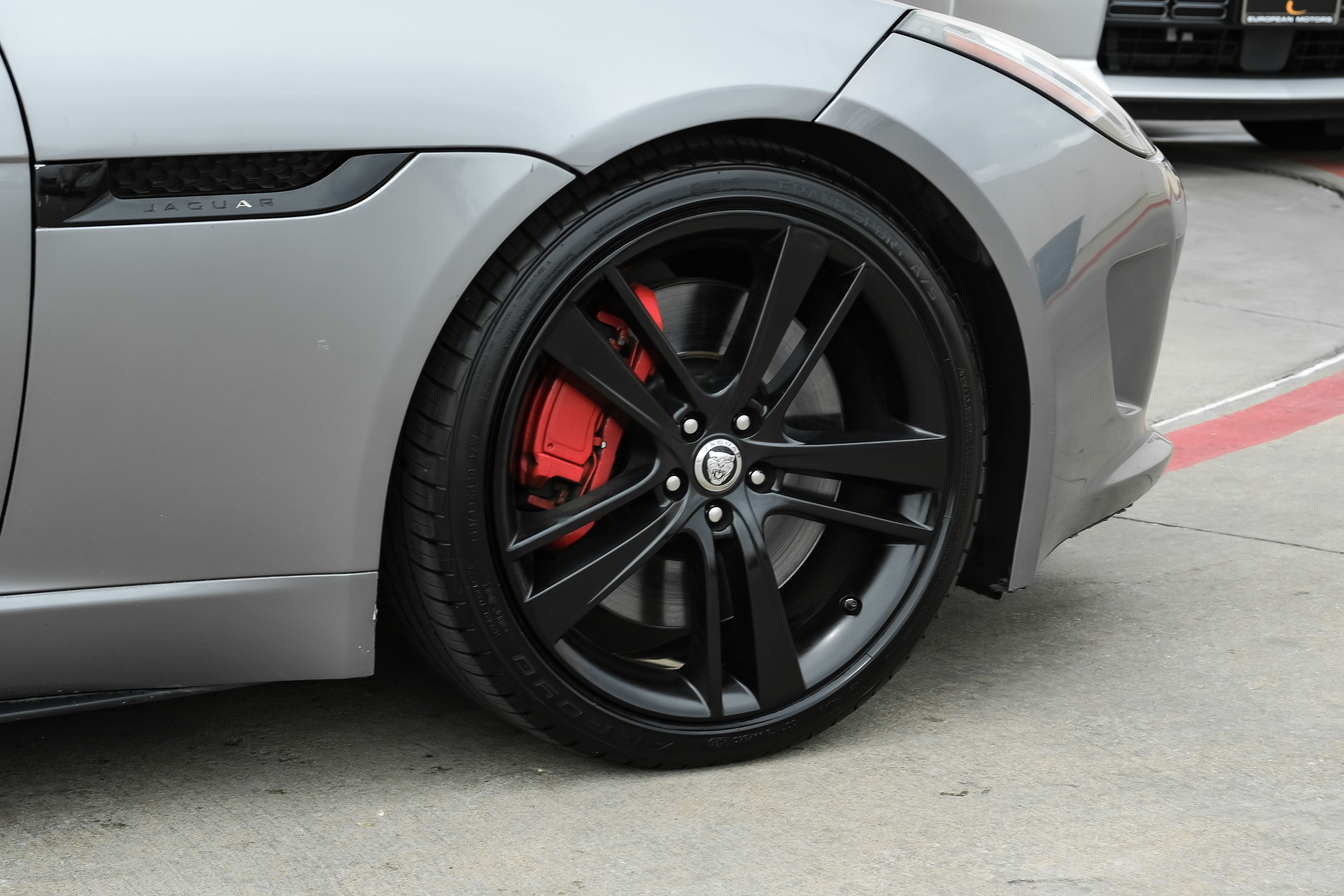 2014 Jaguar F-TYPE V8 S