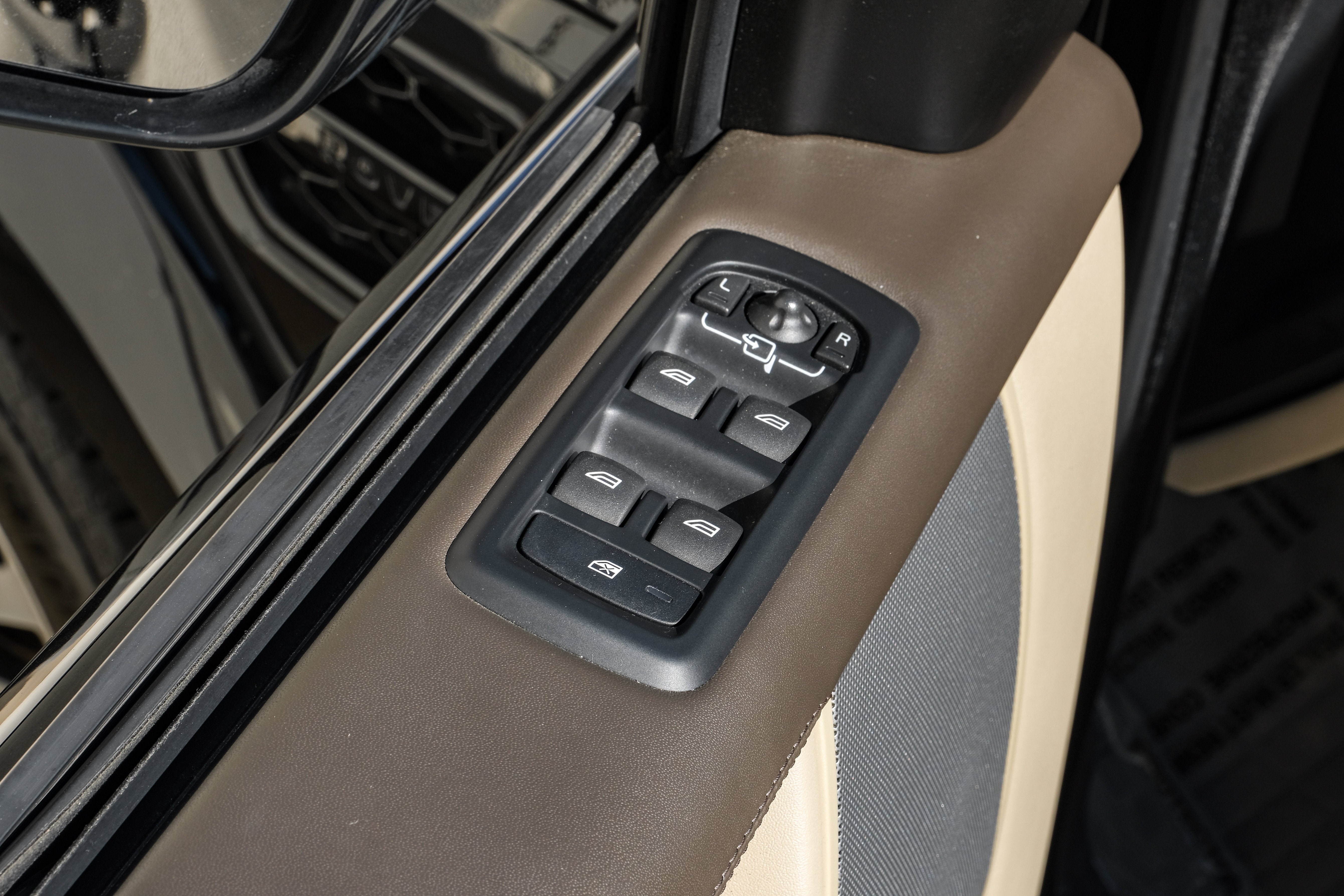 2016 Land Rover LR4 HSE