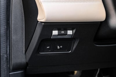 2023 Land Rover Discovery Sport SE