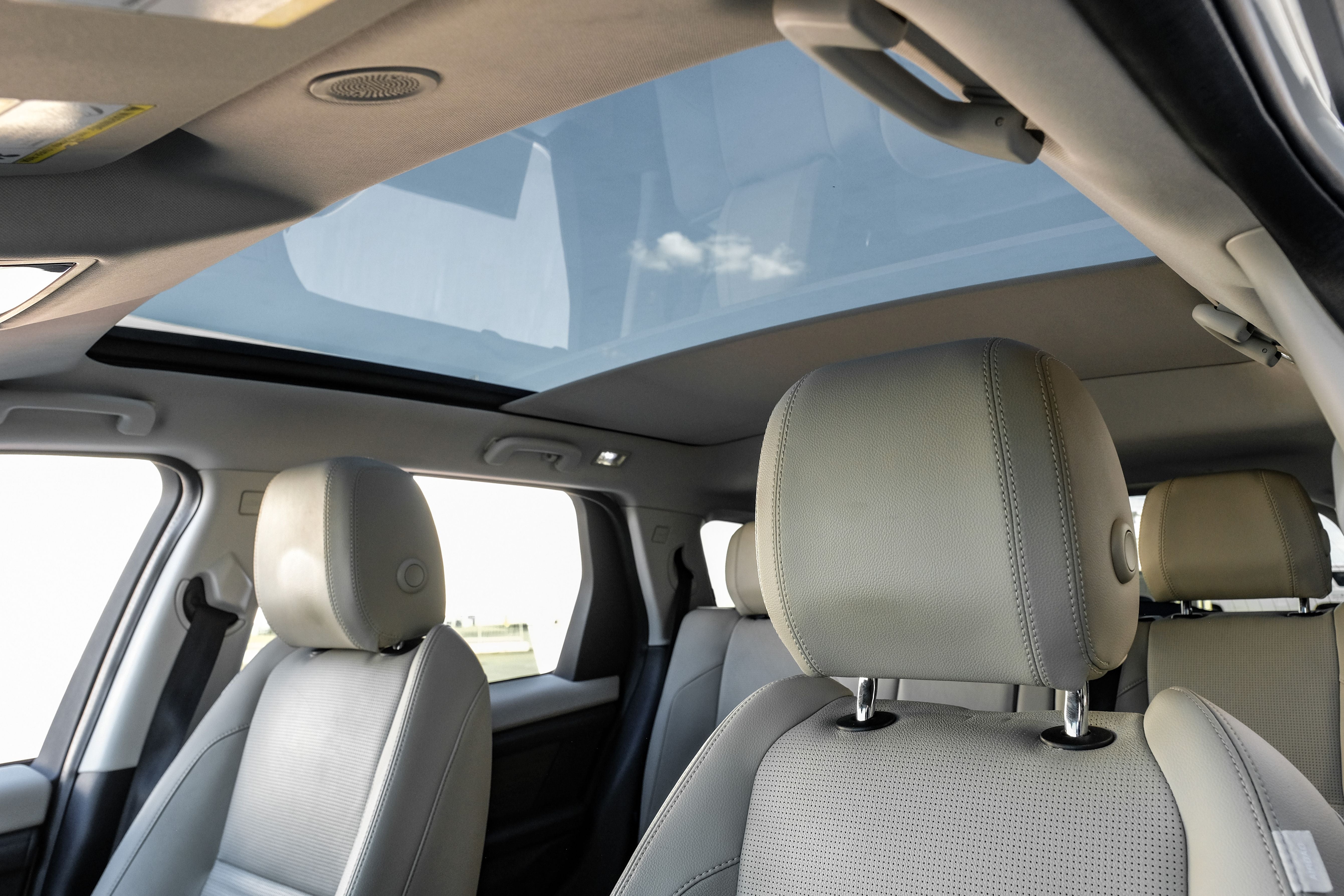 2023 Land Rover Discovery Sport SE