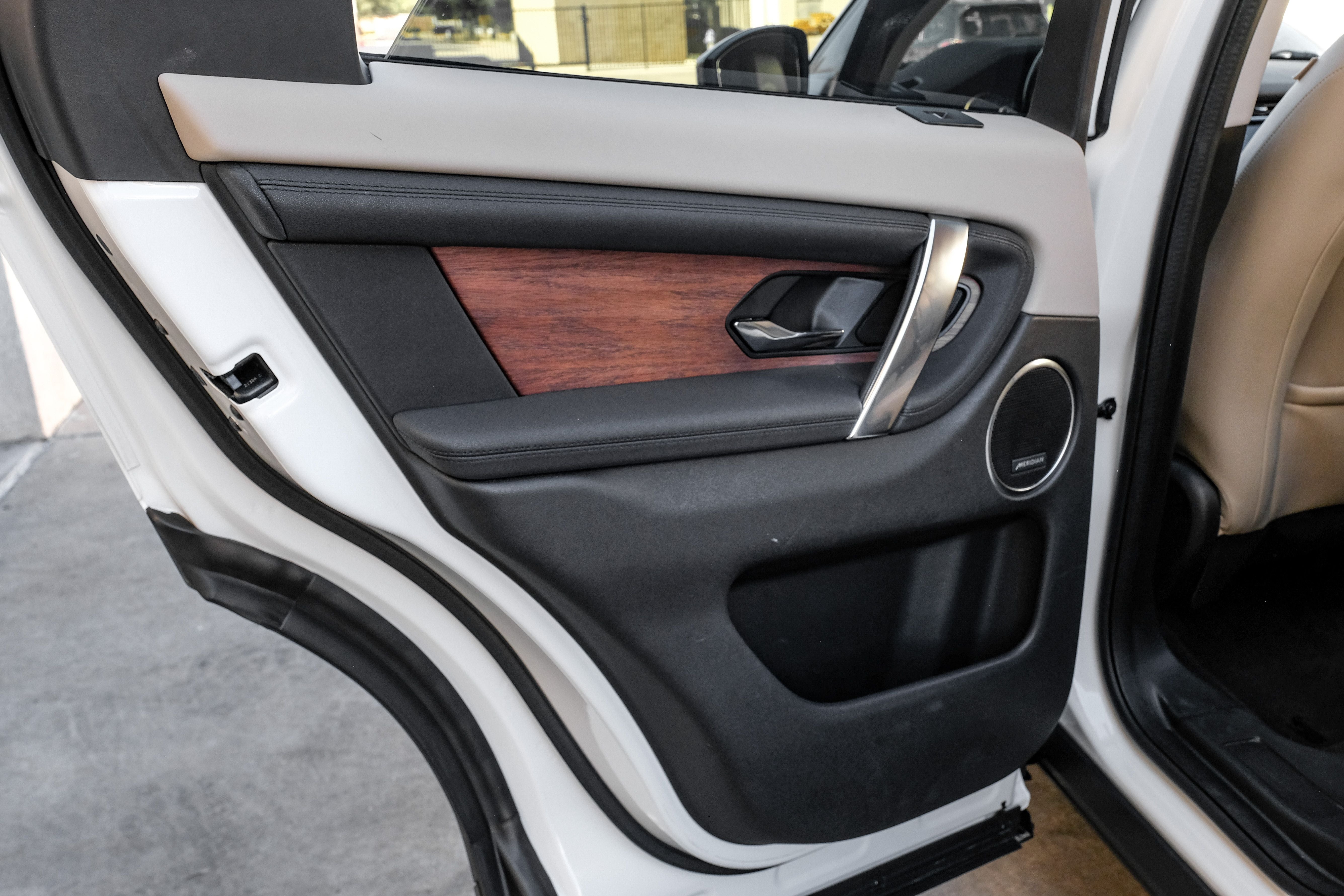 2023 Land Rover Discovery Sport SE