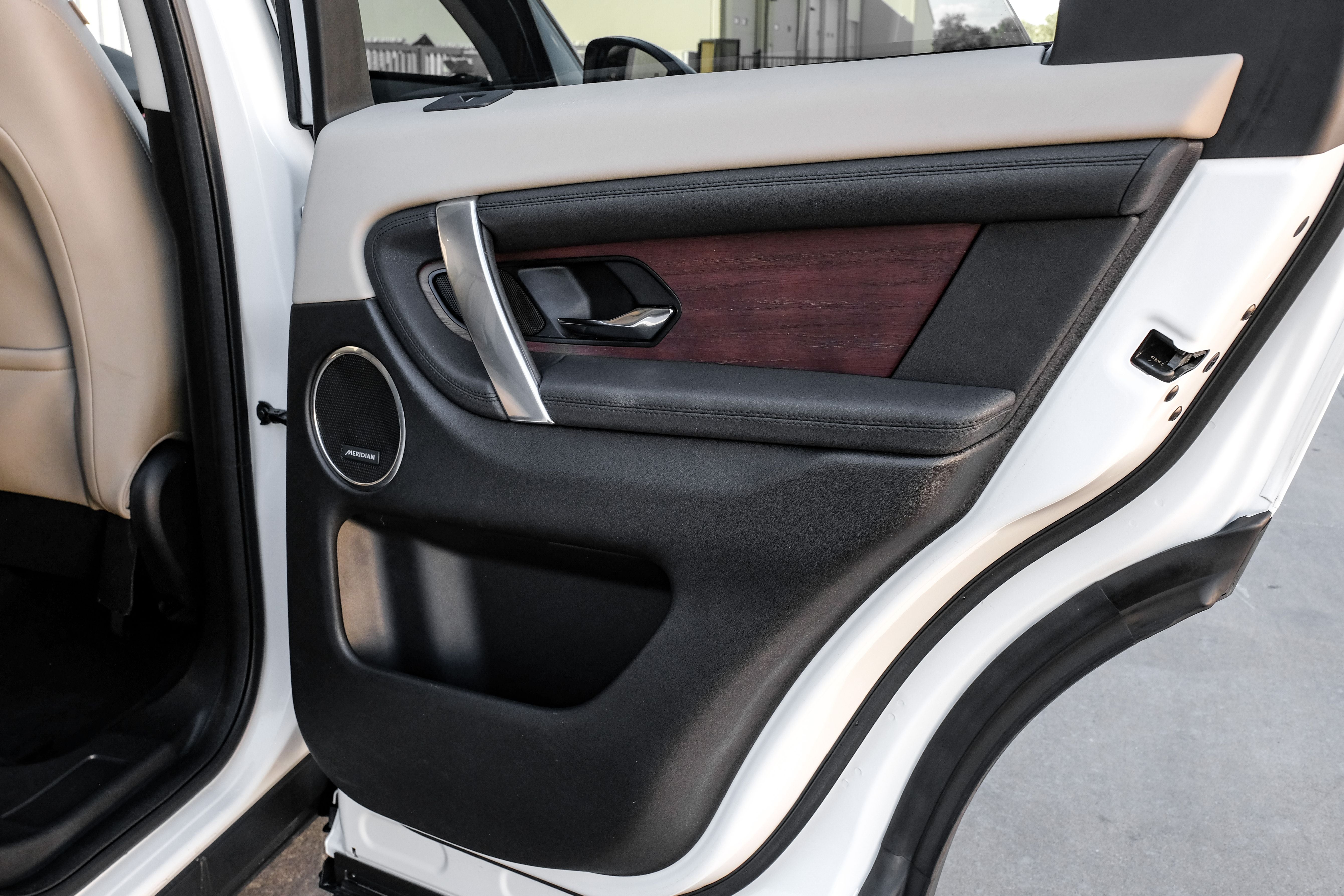 2023 Land Rover Discovery Sport SE
