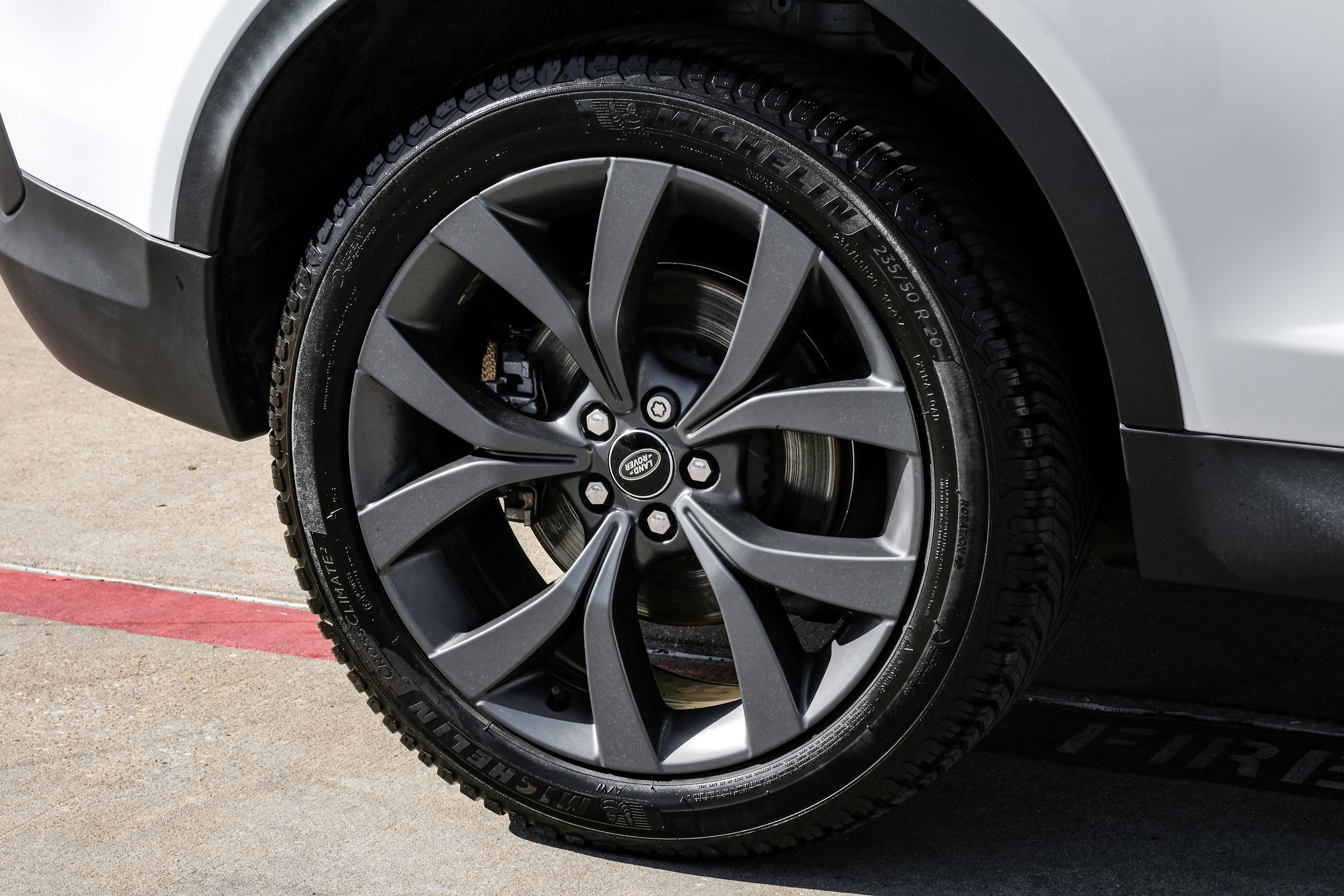 2023 Land Rover Discovery Sport SE